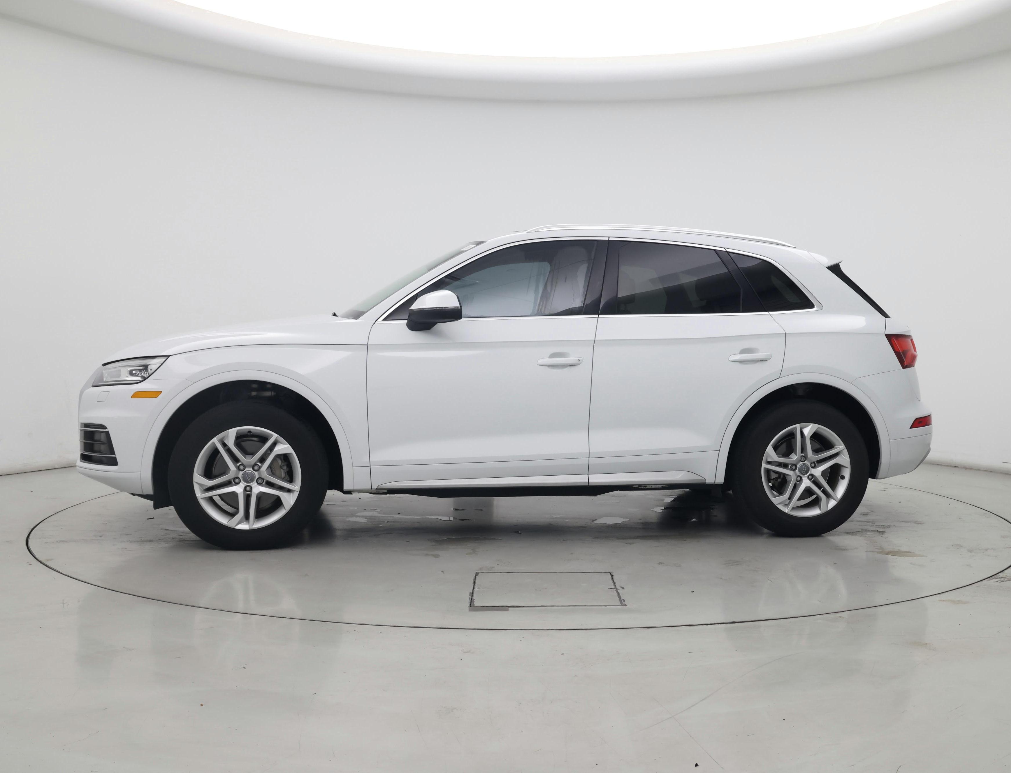 Thumbnail: 2019 Audi Q5 - 3