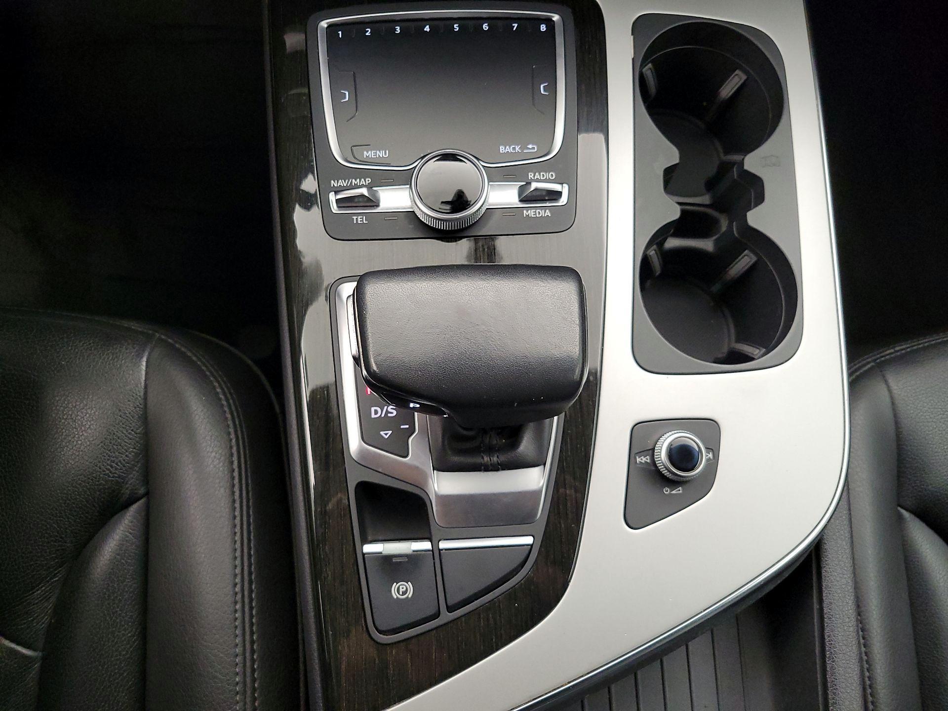 Thumbnail: 2019 Audi Q7 - 18