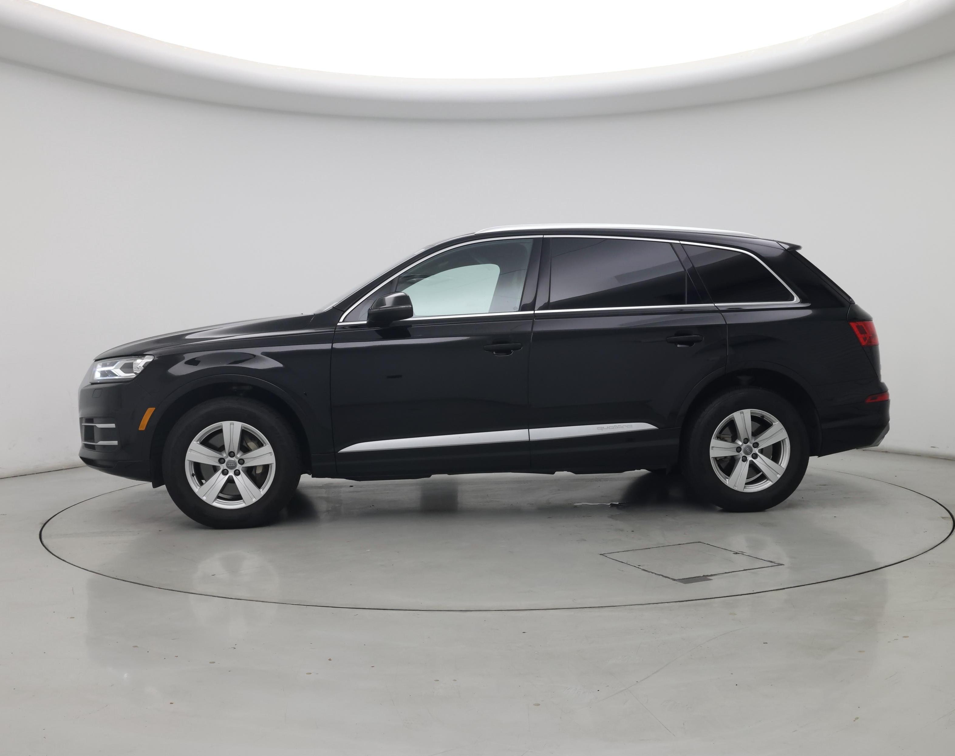 Thumbnail: 2019 Audi Q7 - 3