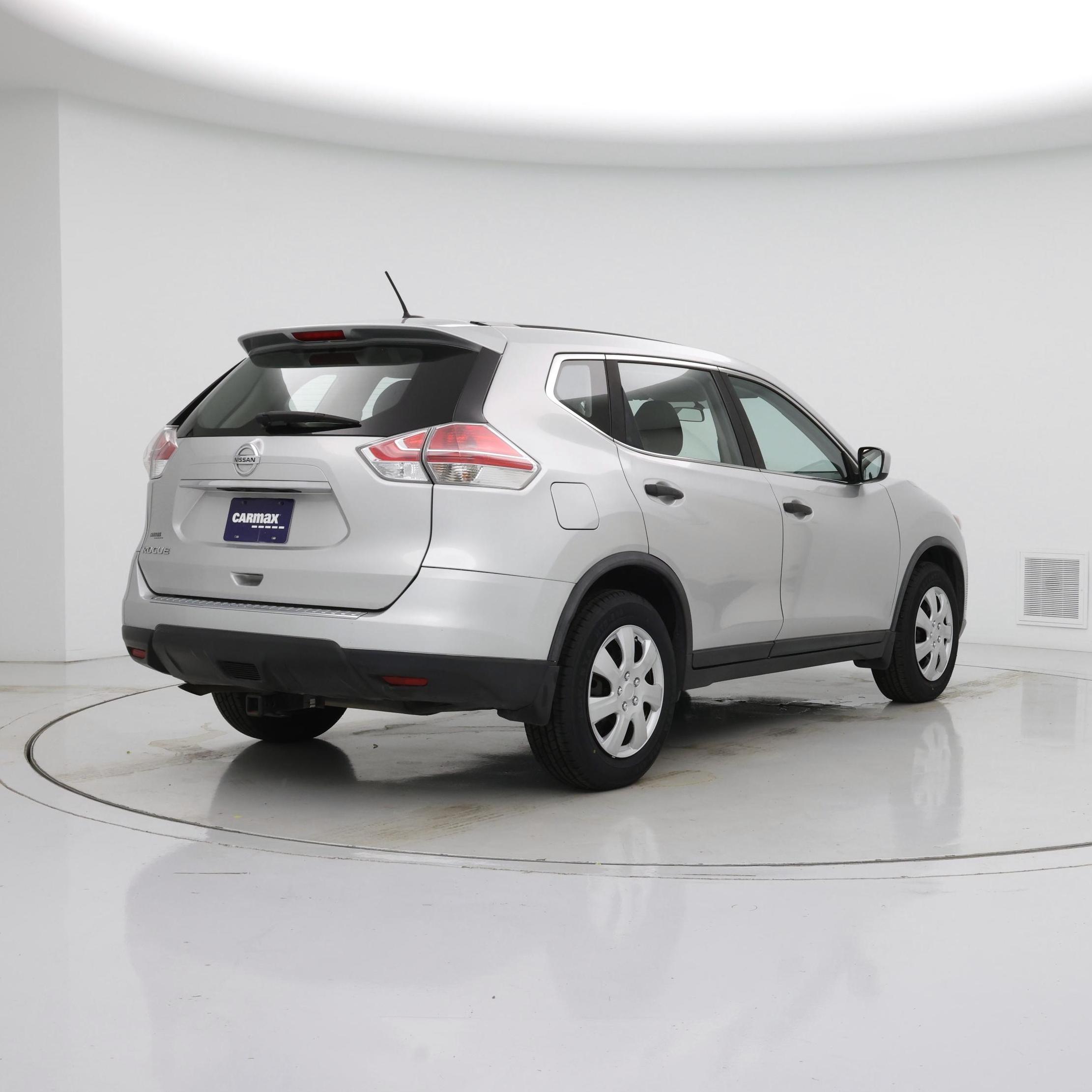 Thumbnail: 2016 Nissan Rogue - 8