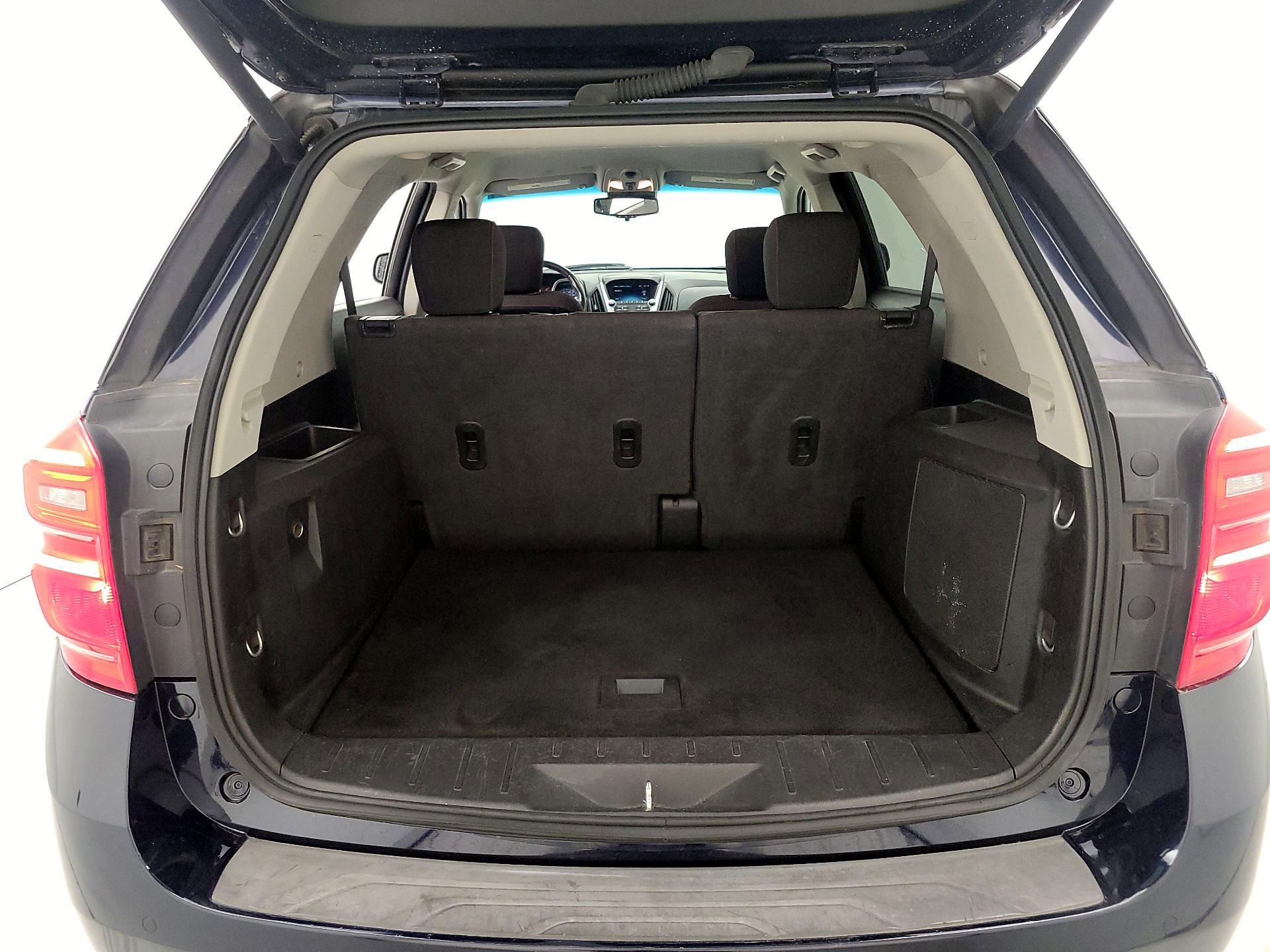 Thumbnail: 2017 Chevrolet Equinox - 19
