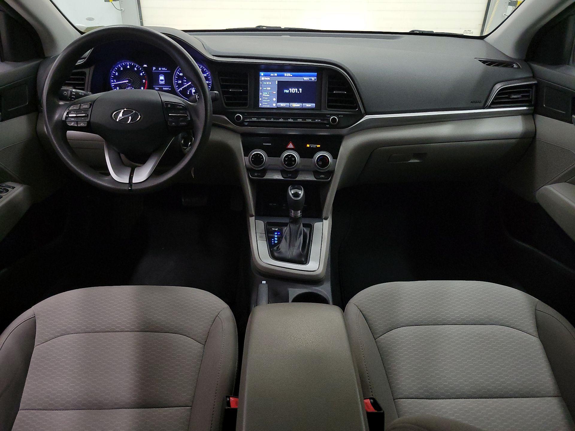 Thumbnail: 2019 Hyundai Elantra - 9