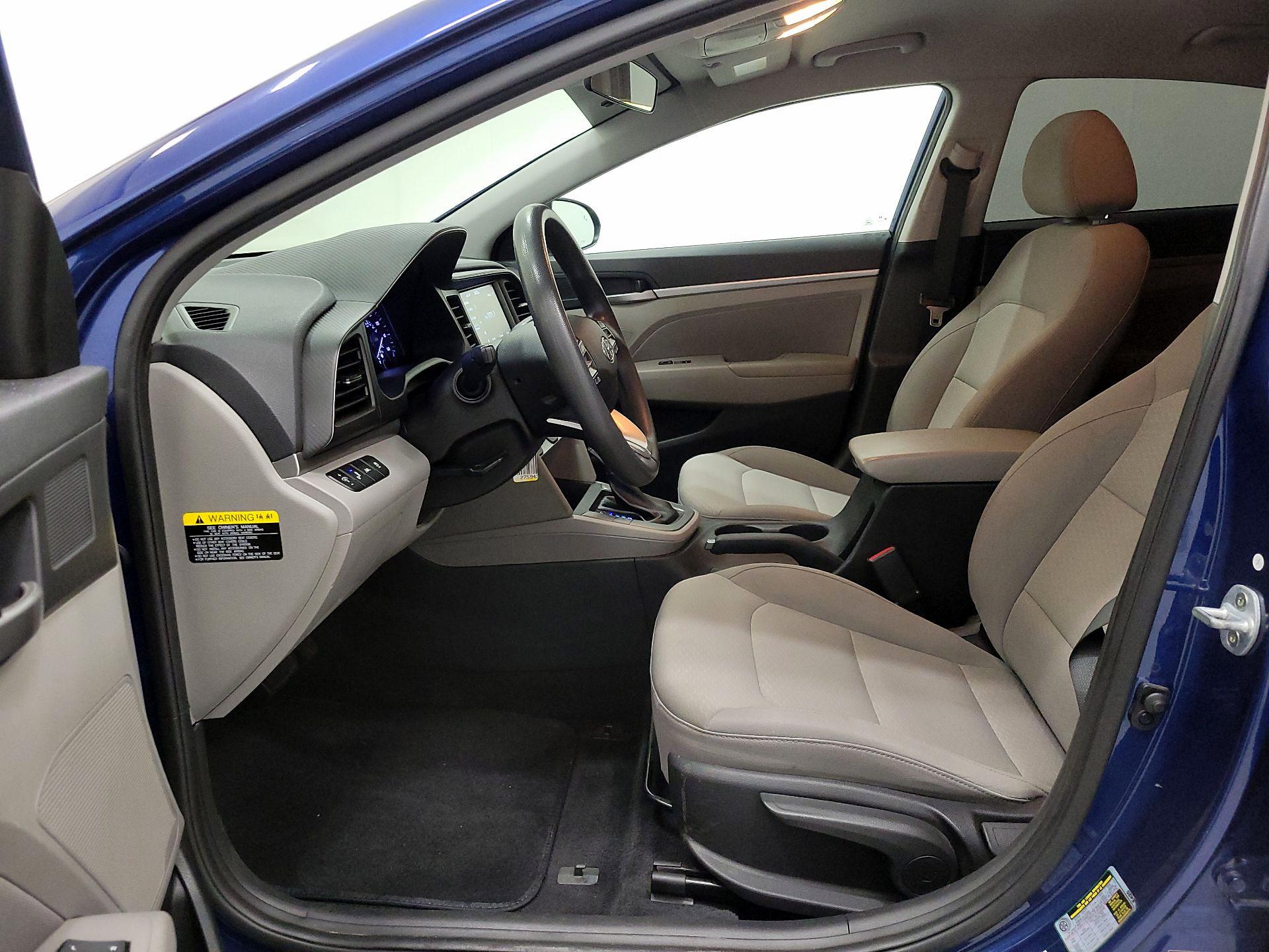 Thumbnail: 2019 Hyundai Elantra - 11