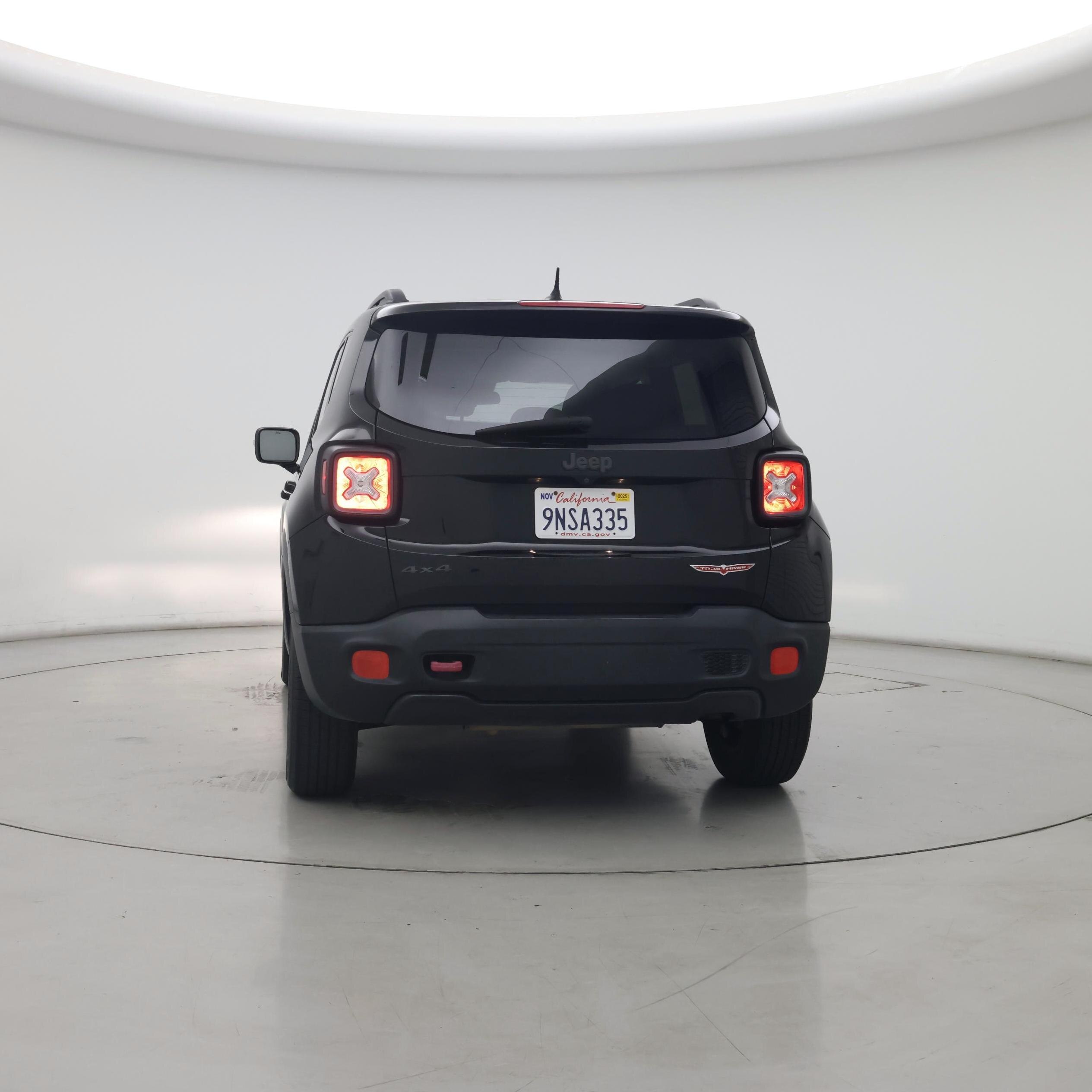 Thumbnail: 2015 Jeep Renegade - 6