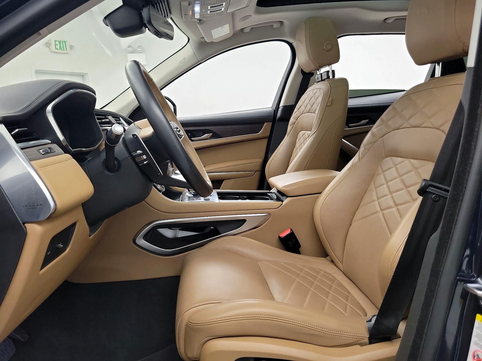 Thumbnail: 2021 Jaguar F-Pace - 11