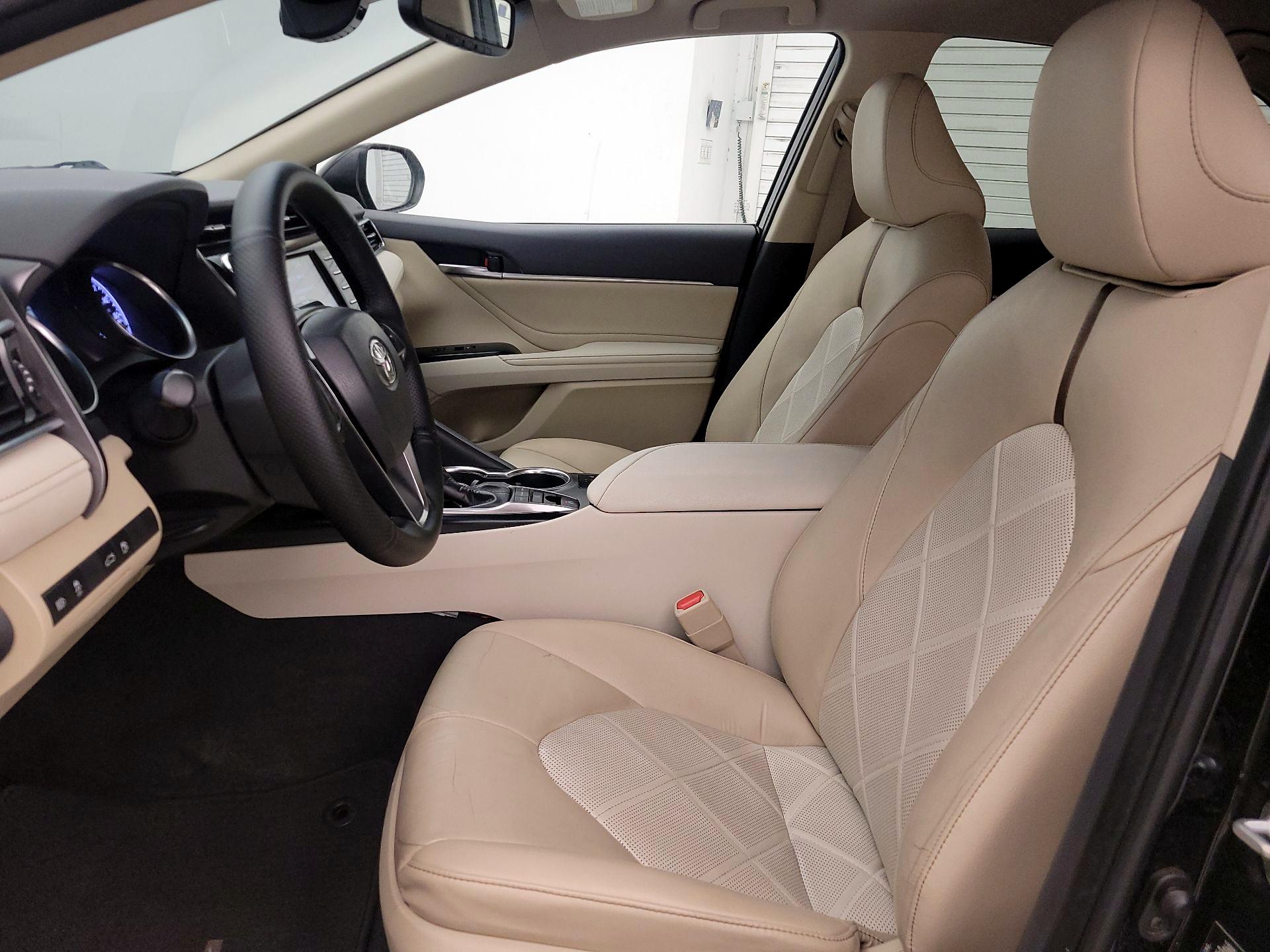 Thumbnail: 2018 Toyota Camry - 11