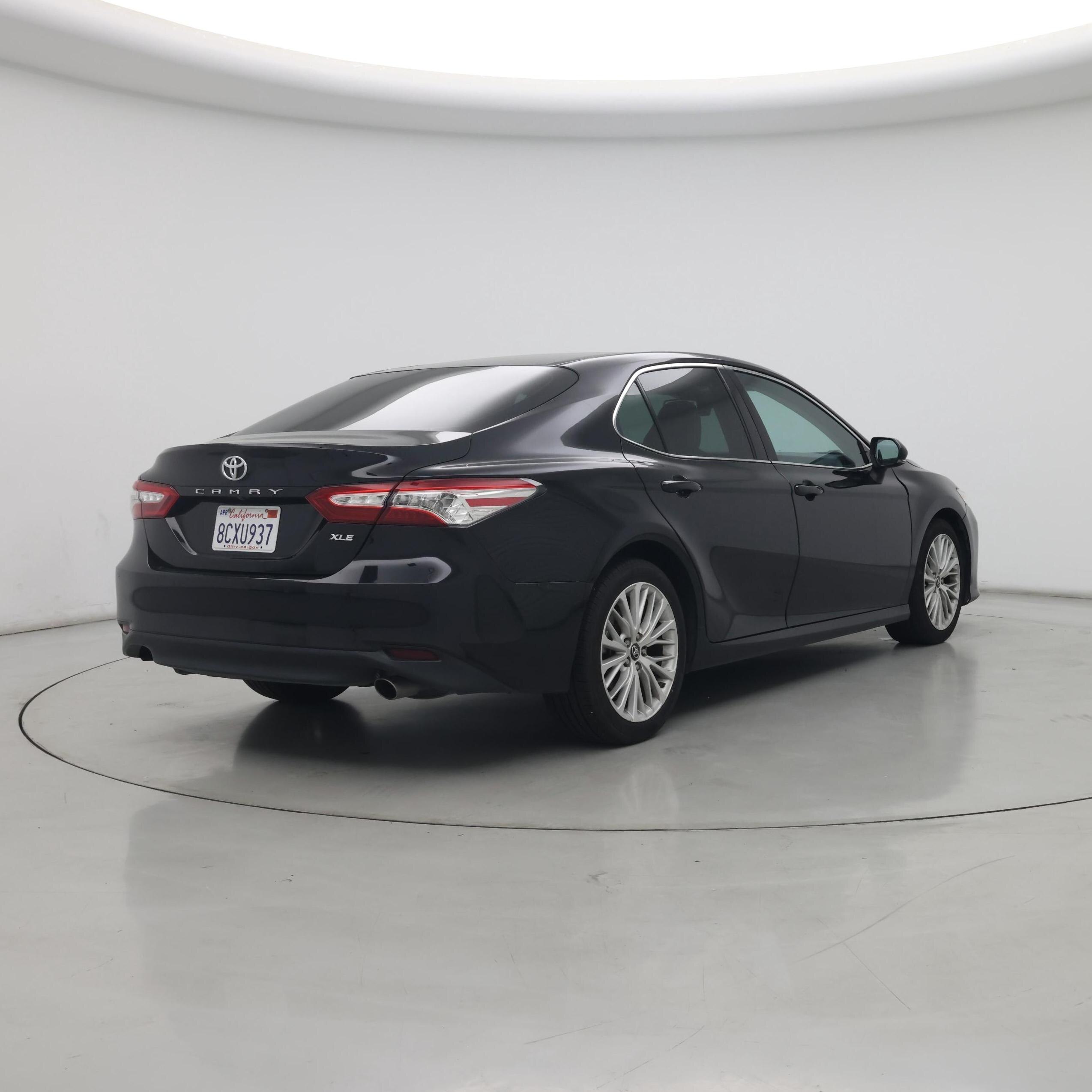 Thumbnail: 2018 Toyota Camry - 8