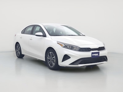 White 2022 Kia Forte LXS