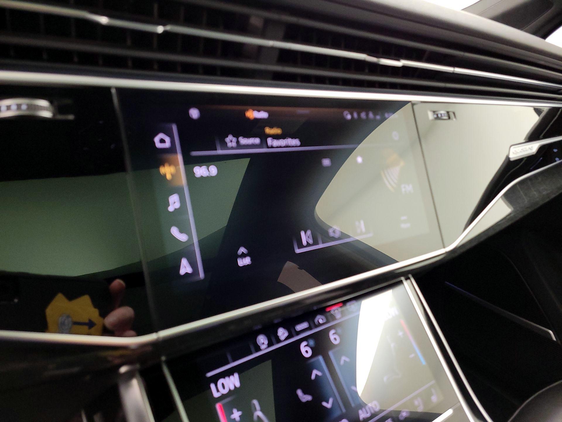 Thumbnail: 2021 Audi Q7 - 14