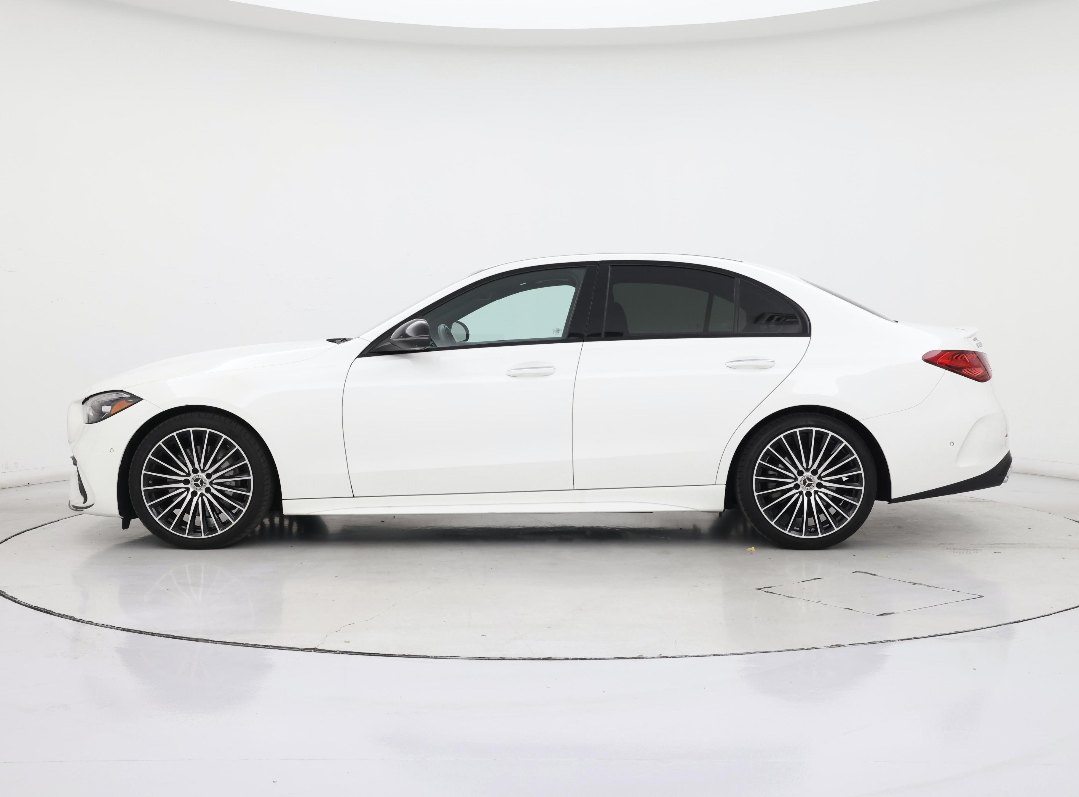 Thumbnail: 2022 Mercedes-Benz C-Class - 3