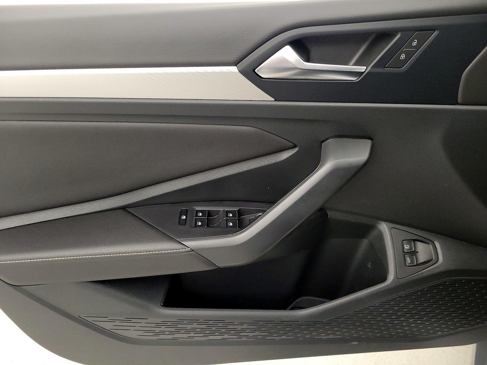 Thumbnail: 2024 Volkswagen Jetta - 12