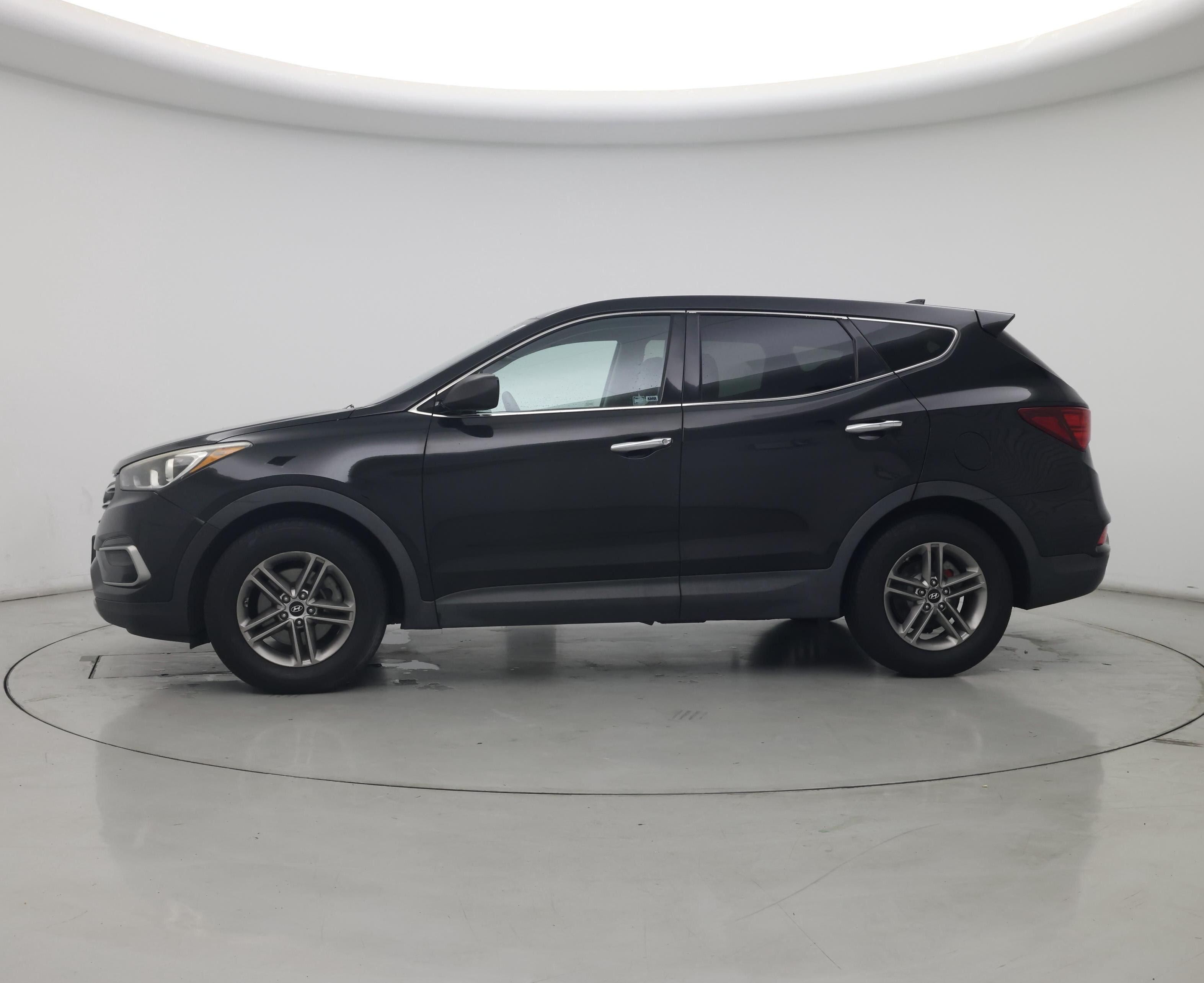 Thumbnail: 2017 Hyundai Santa Fe - 3