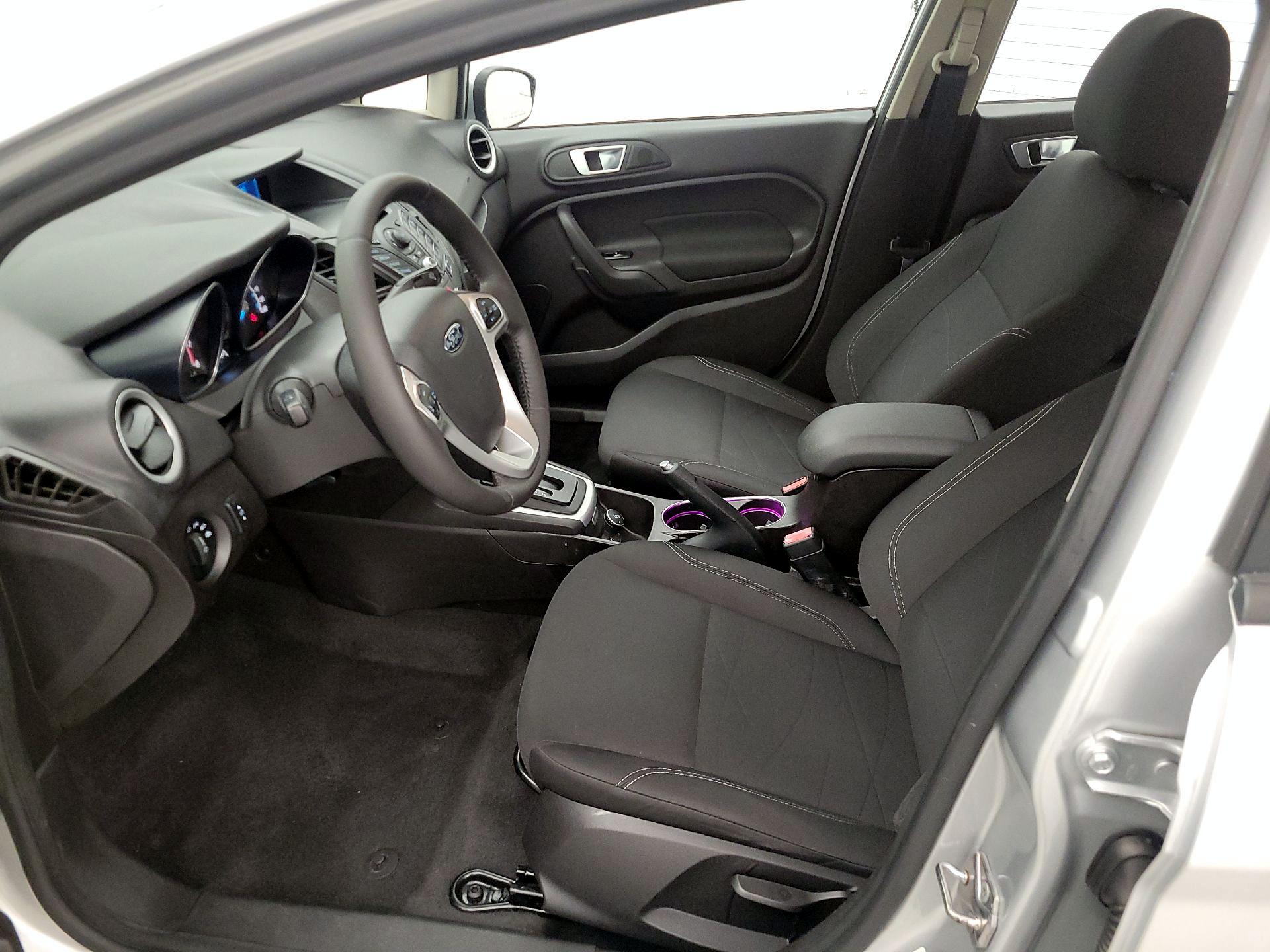 Thumbnail: 2015 Ford Fiesta - 11