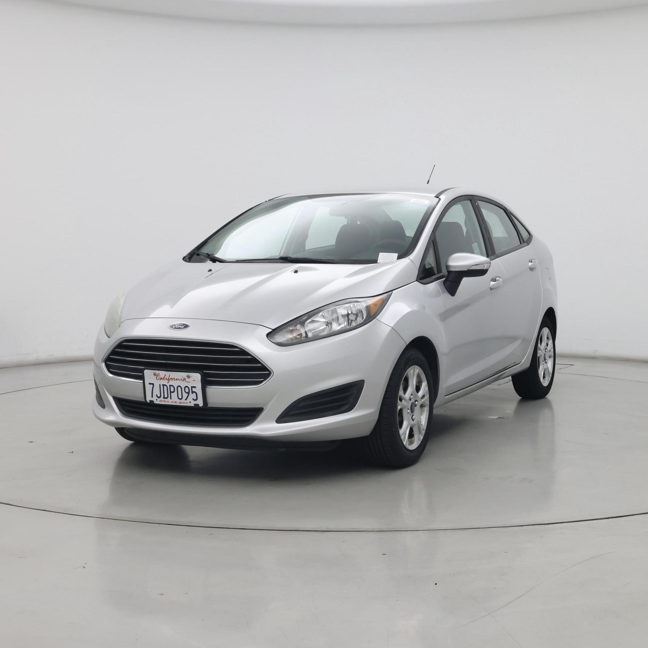 Thumbnail: 2015 Ford Fiesta - 4