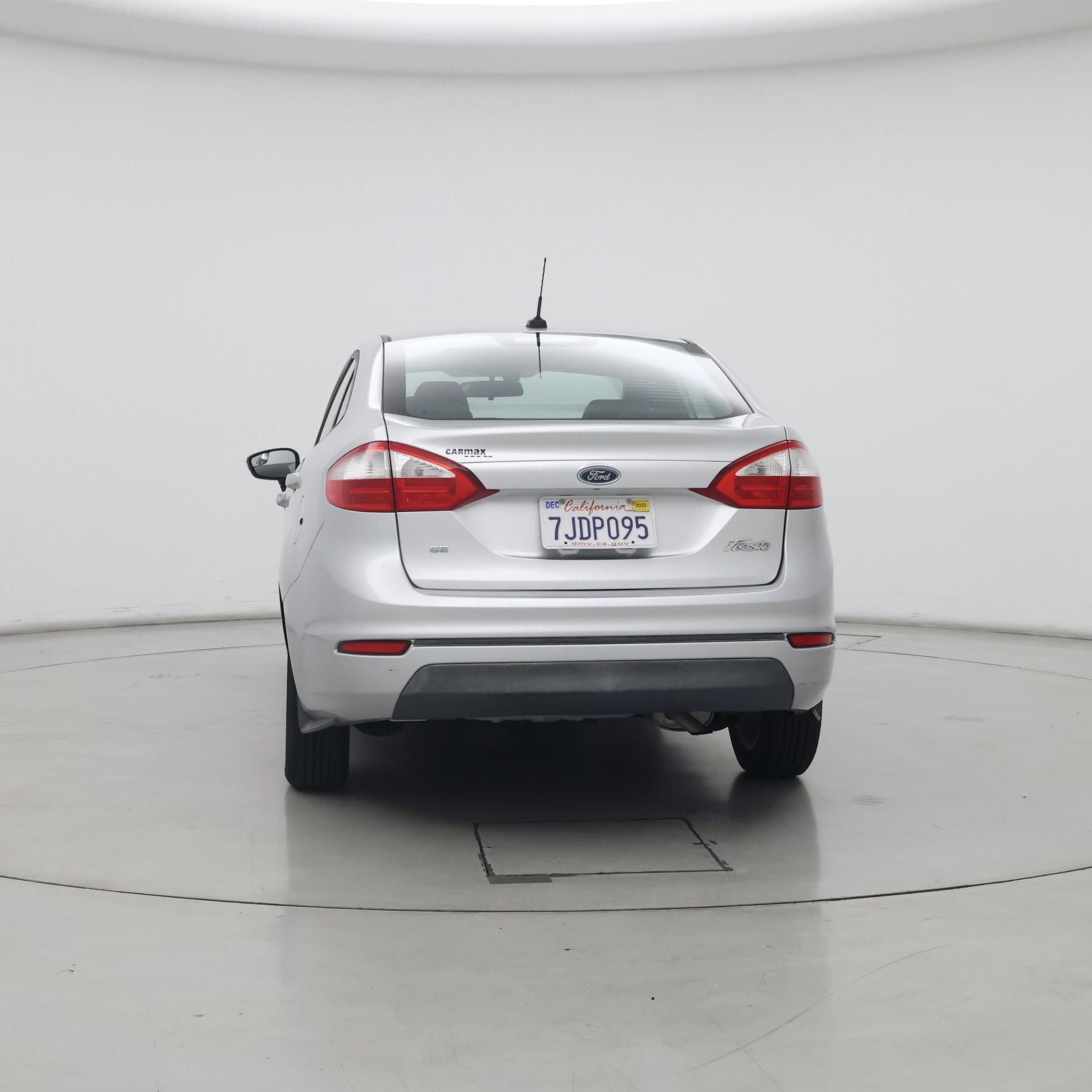 Thumbnail: 2015 Ford Fiesta - 6