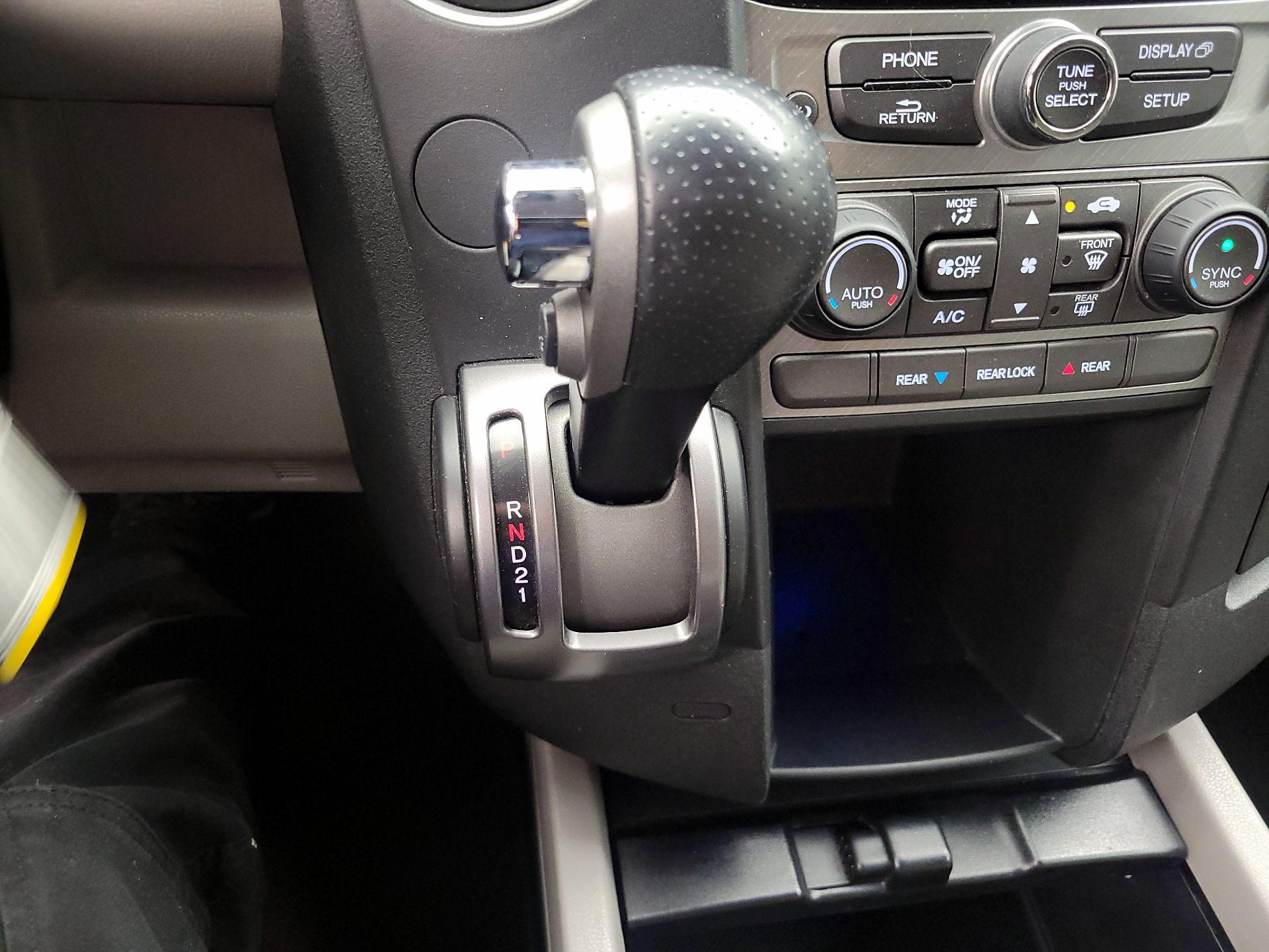 Thumbnail: 2014 Honda Pilot - 17