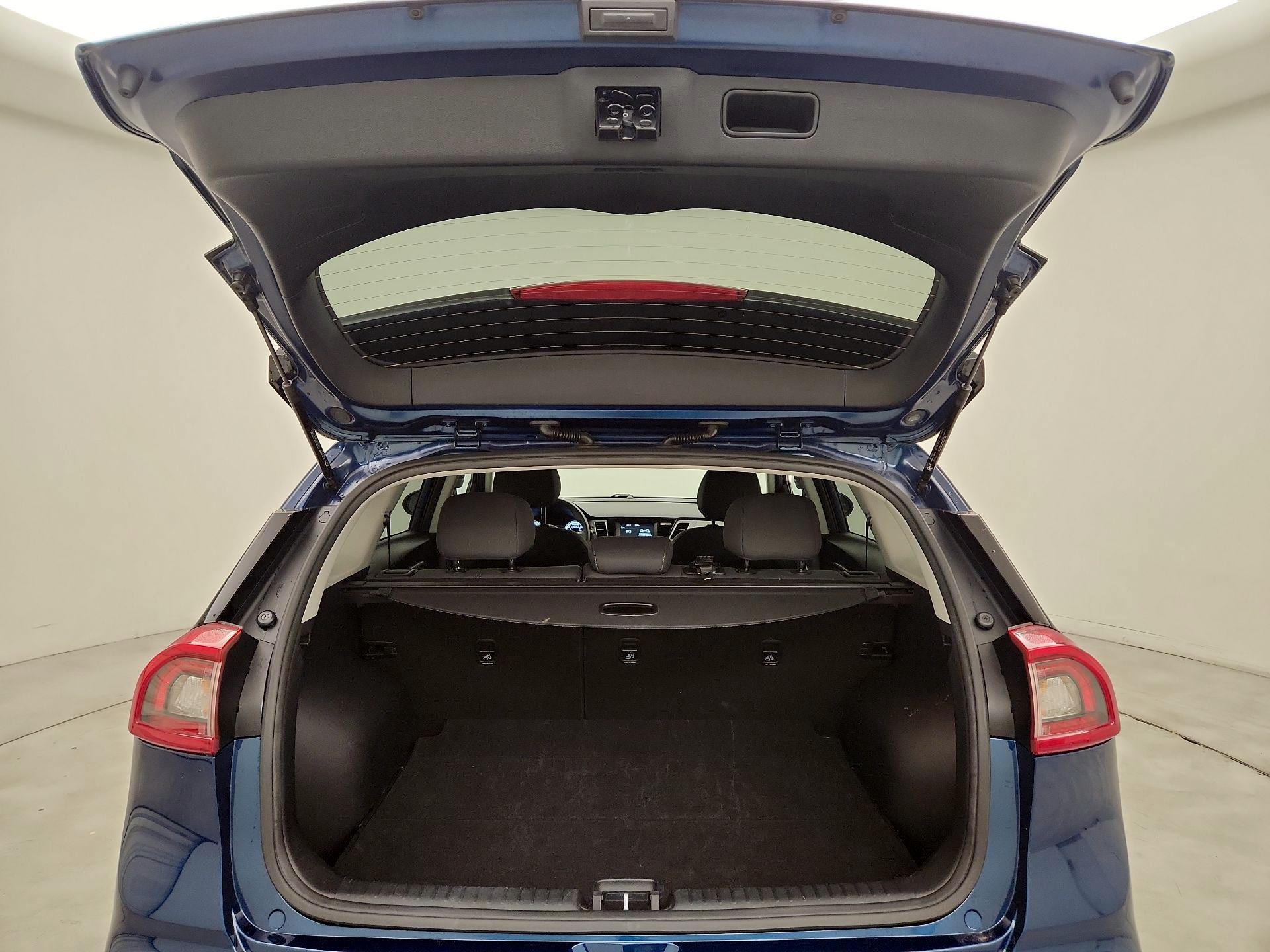 Thumbnail: 2018 Kia Niro - 20