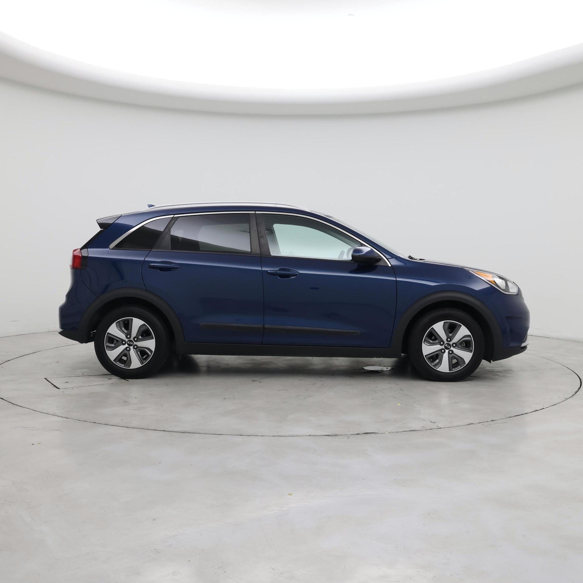 Thumbnail: 2018 Kia Niro - 7