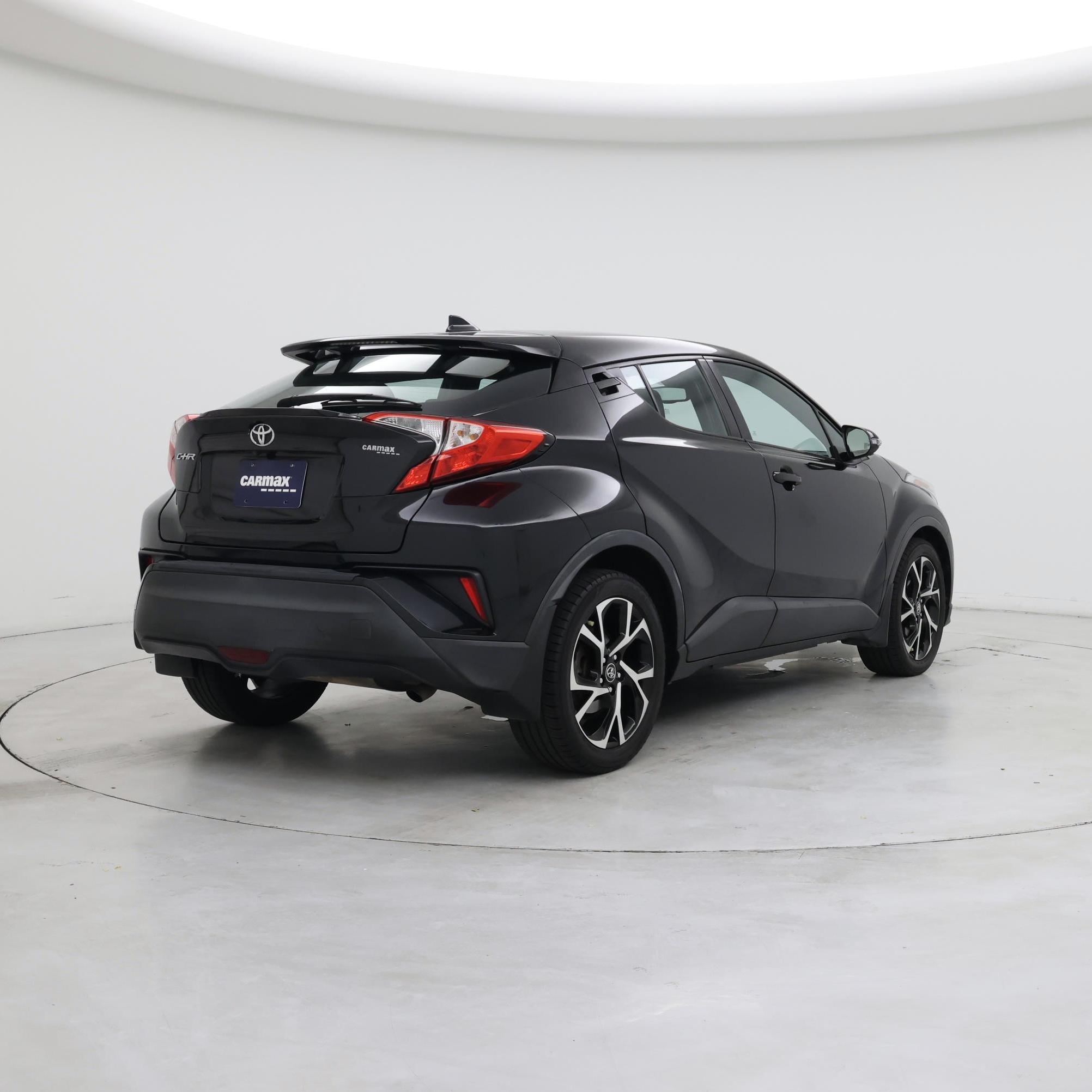 Thumbnail: 2018 Toyota C-HR - 8