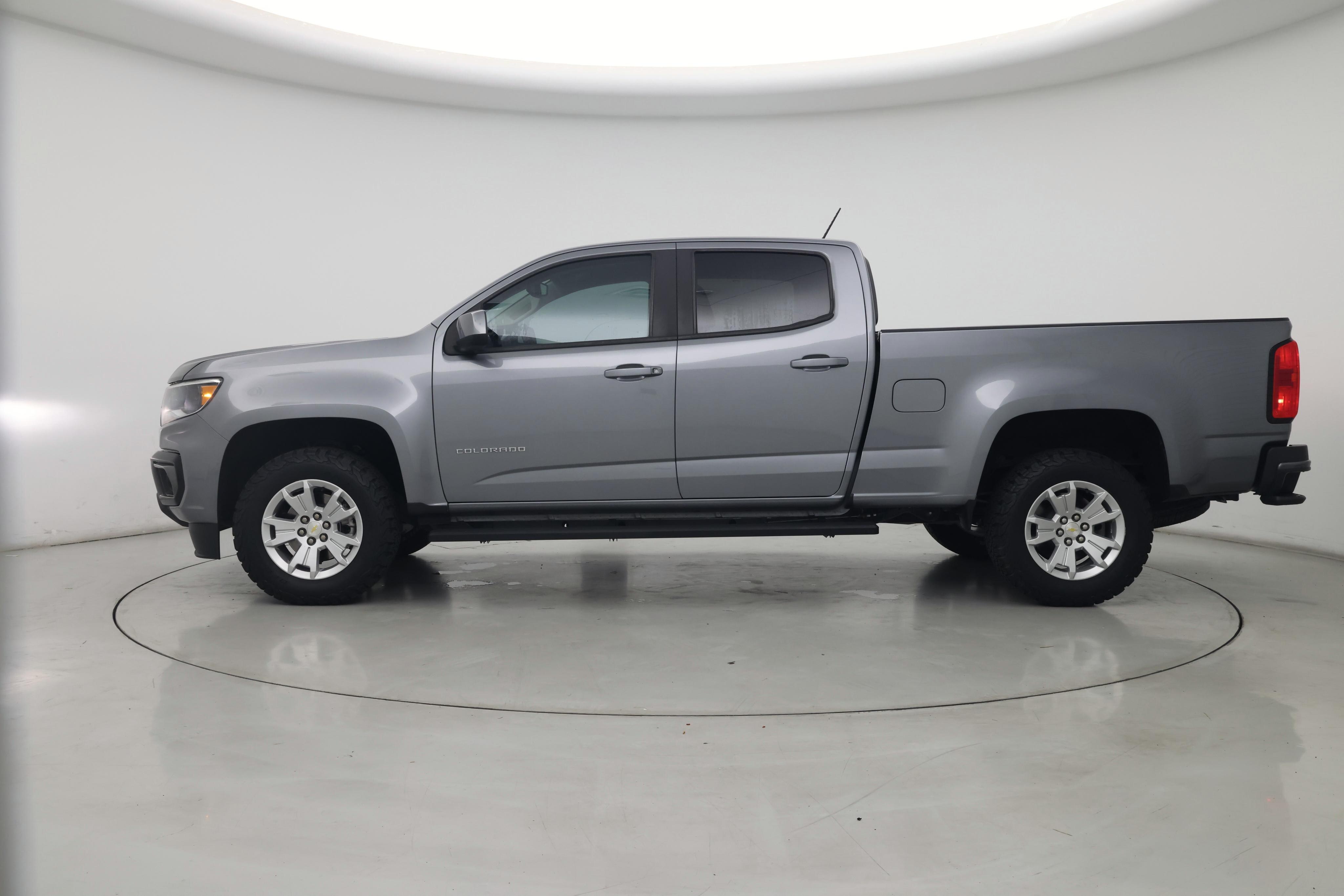 Thumbnail: 2021 Chevrolet Colorado - 3