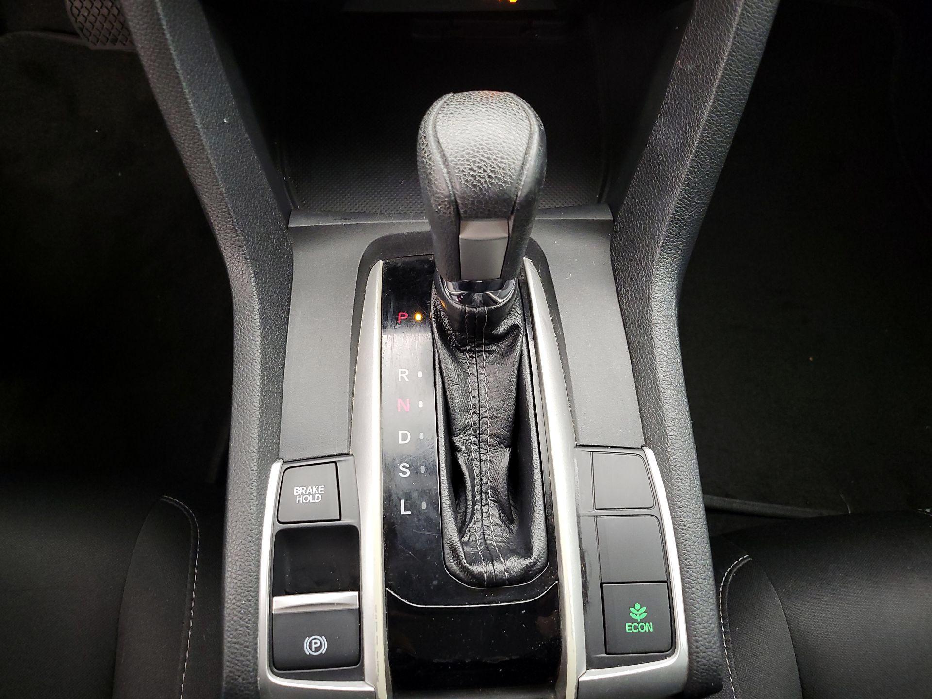 Thumbnail: 2017 Honda Civic - 17