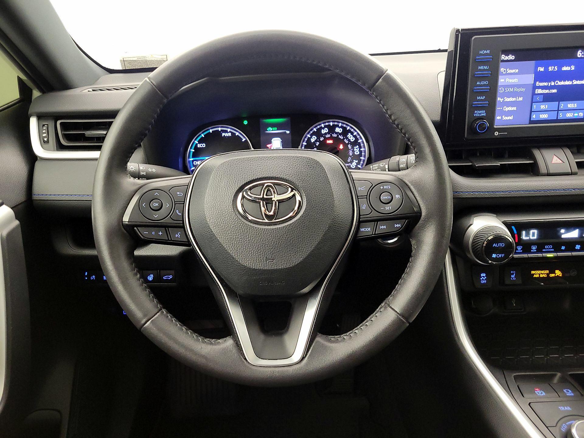 Thumbnail: 2022 Toyota RAV4 - 10