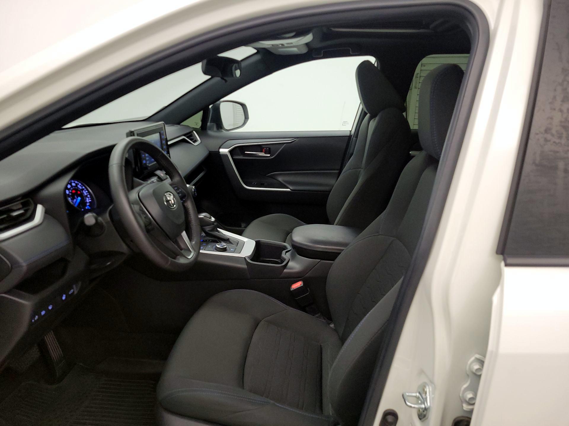 Thumbnail: 2022 Toyota RAV4 - 11