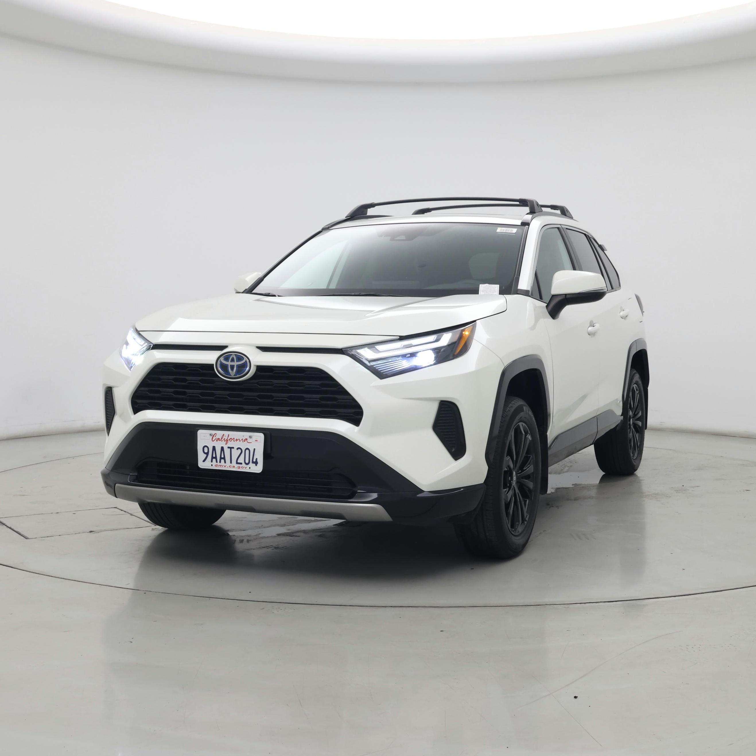 Thumbnail: 2022 Toyota RAV4 - 4
