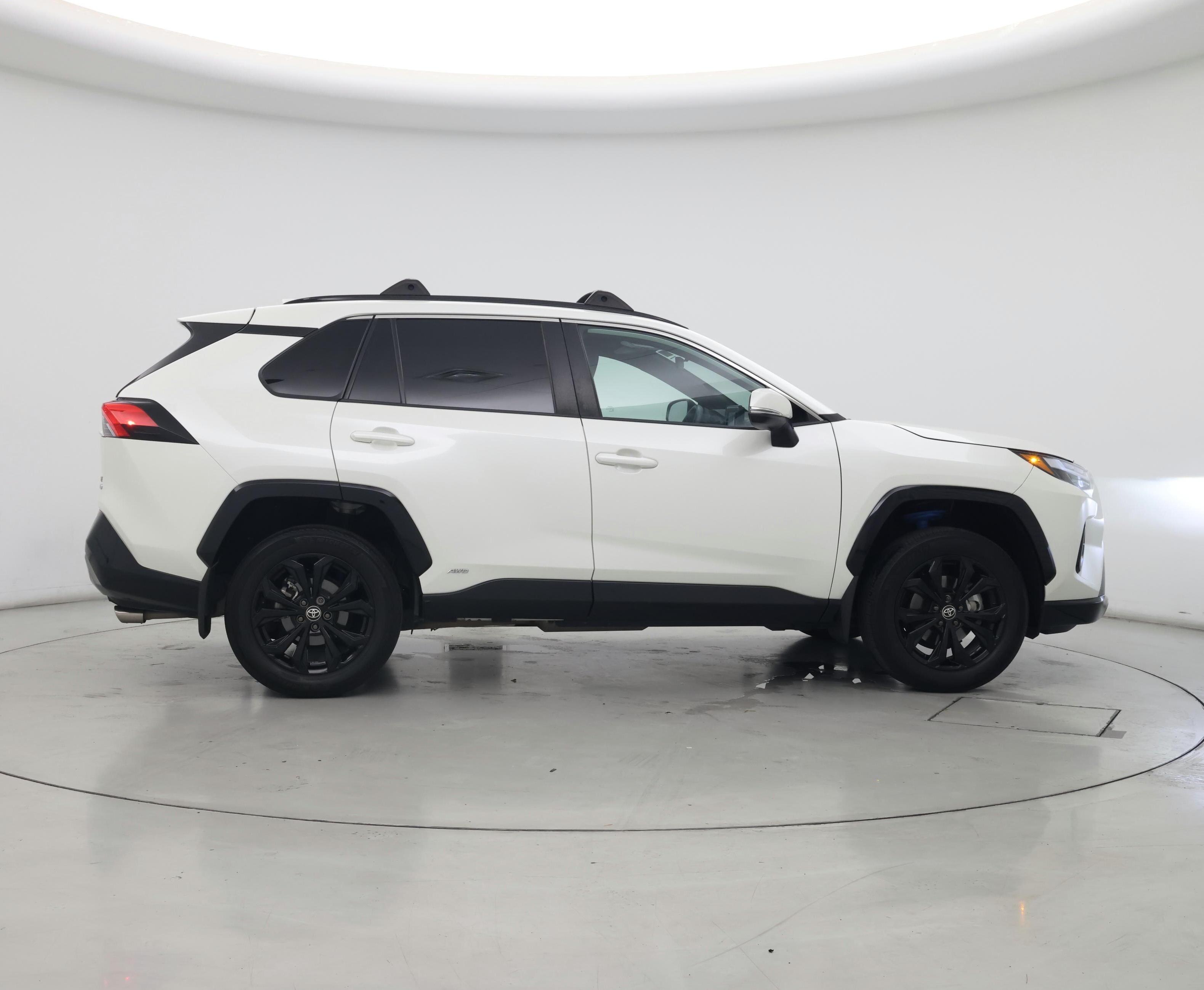 Thumbnail: 2022 Toyota RAV4 - 7