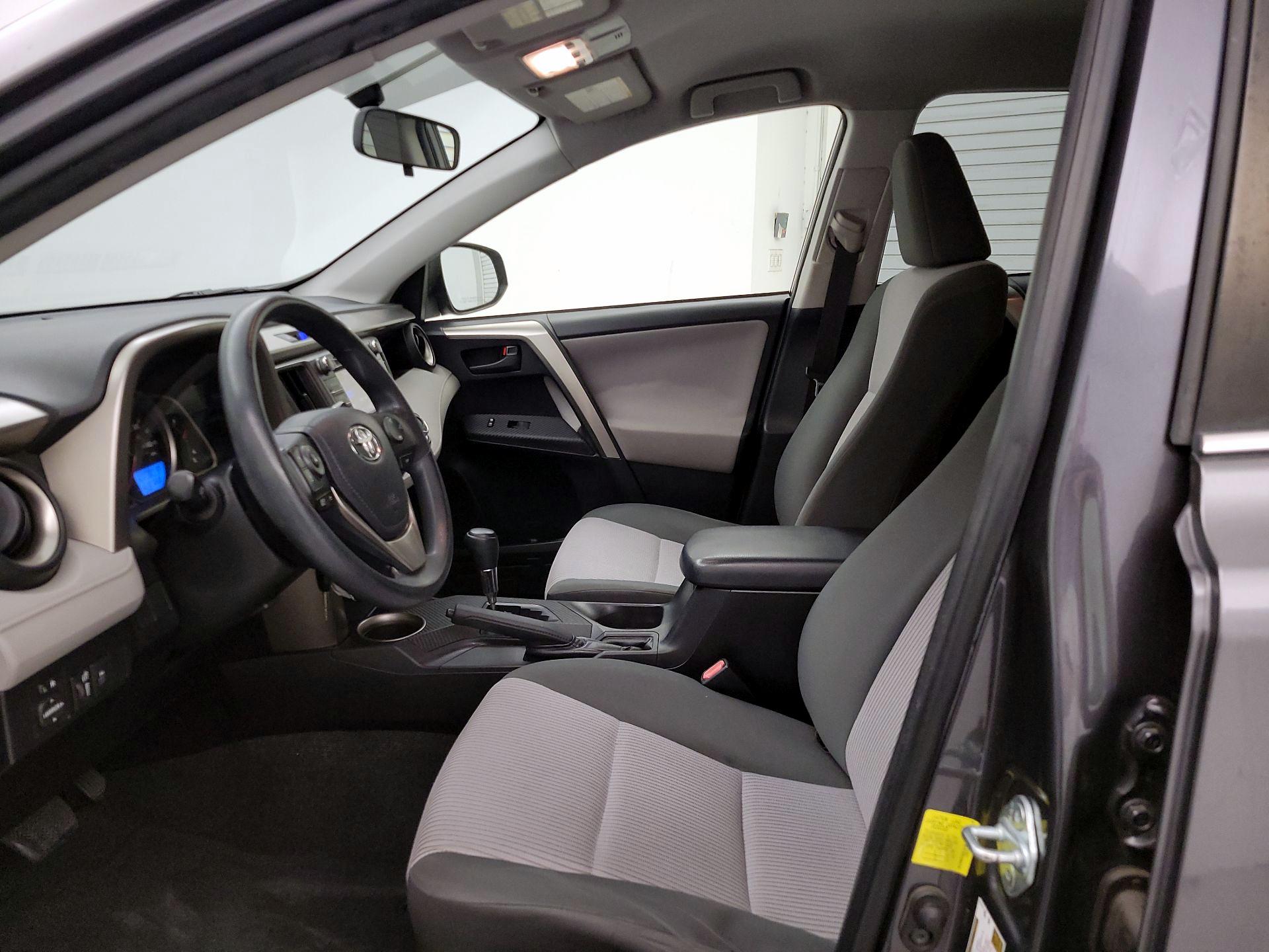 Thumbnail: 2014 Toyota RAV4 - 11