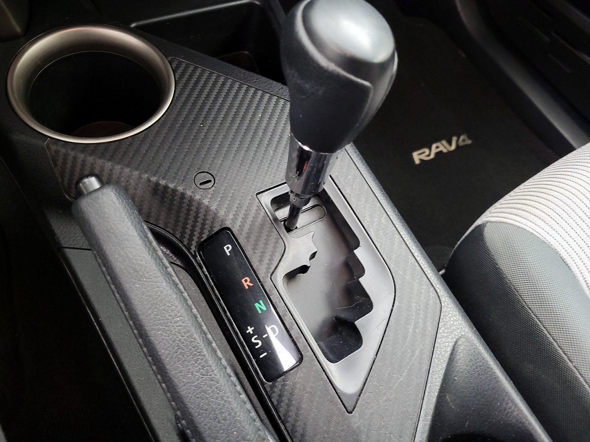 Thumbnail: 2014 Toyota RAV4 - 17