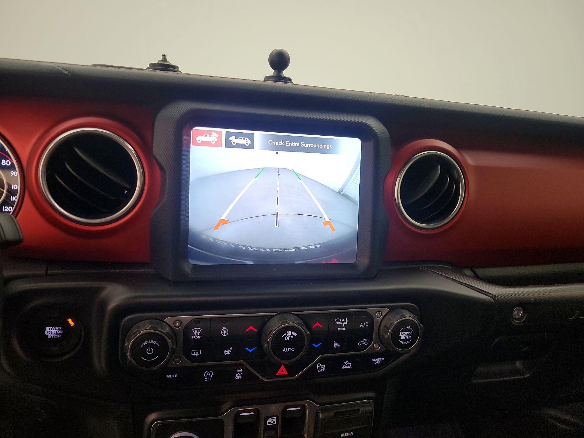Thumbnail: 2022 Jeep Wrangler - 15
