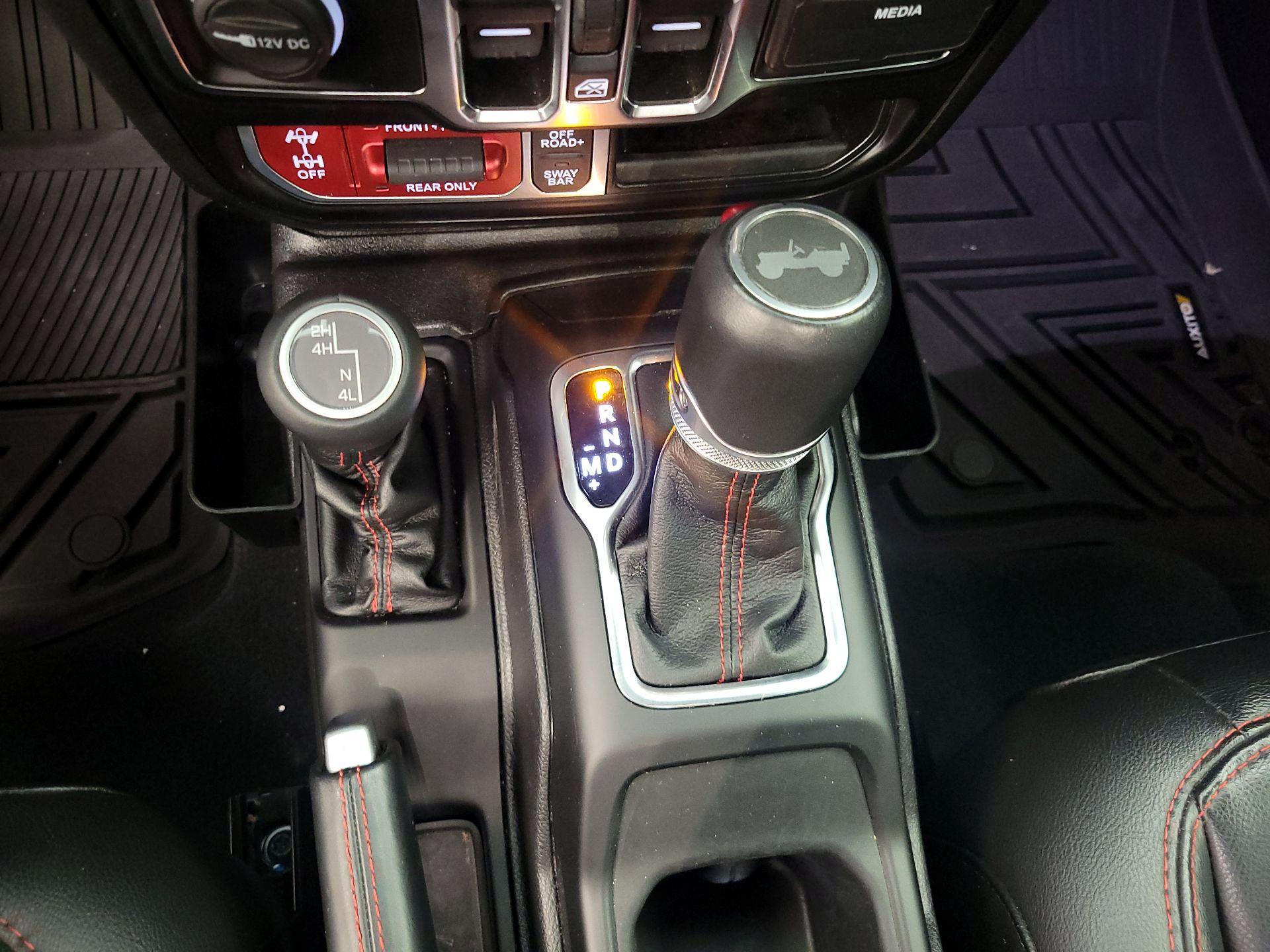 Thumbnail: 2022 Jeep Wrangler - 18