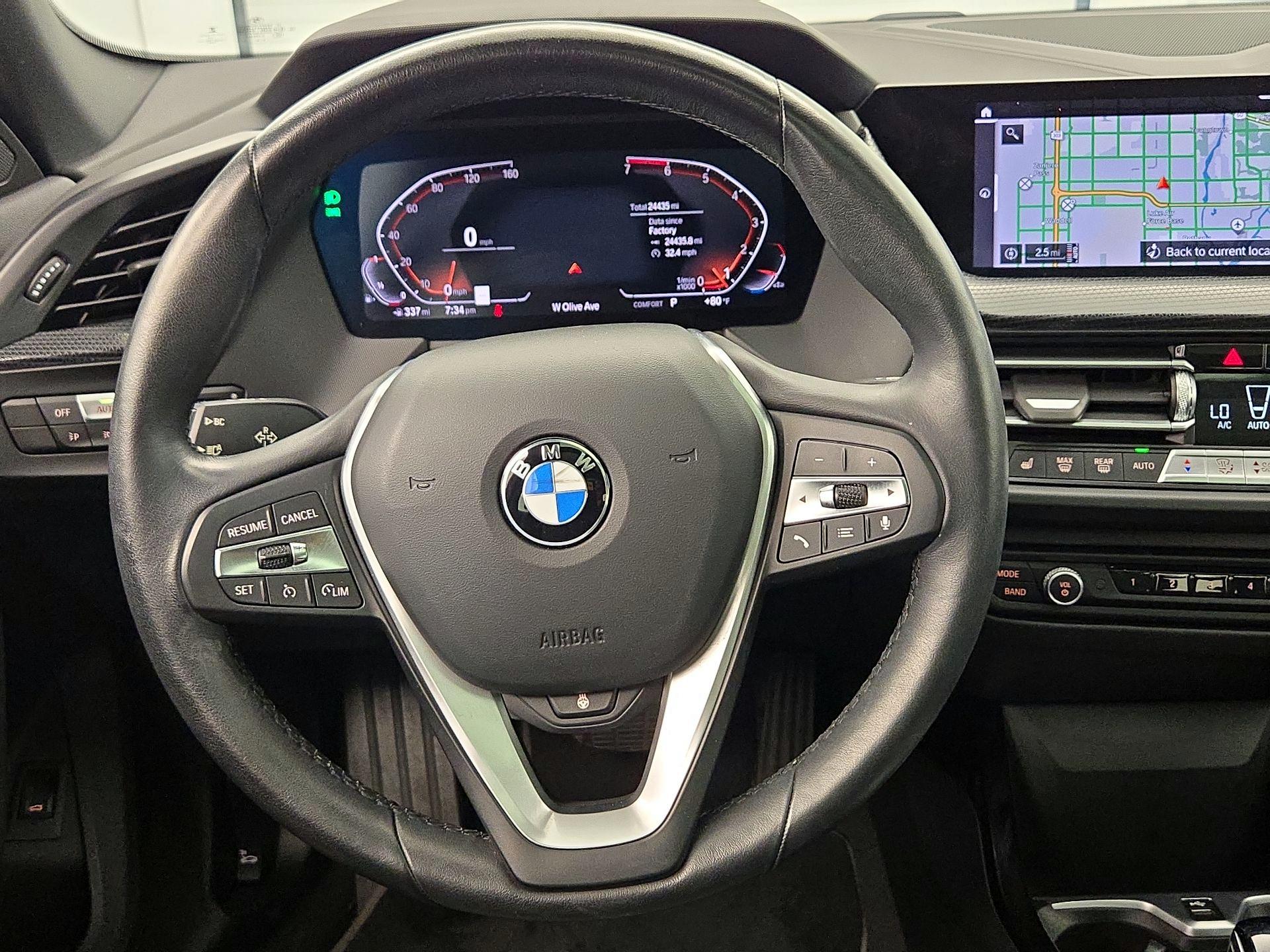 Thumbnail: 2022 BMW 2 Series - 10