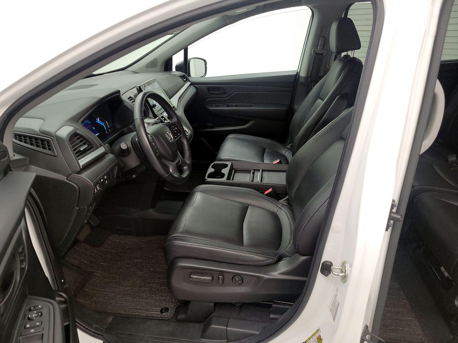 Thumbnail: 2021 Honda Odyssey - 11