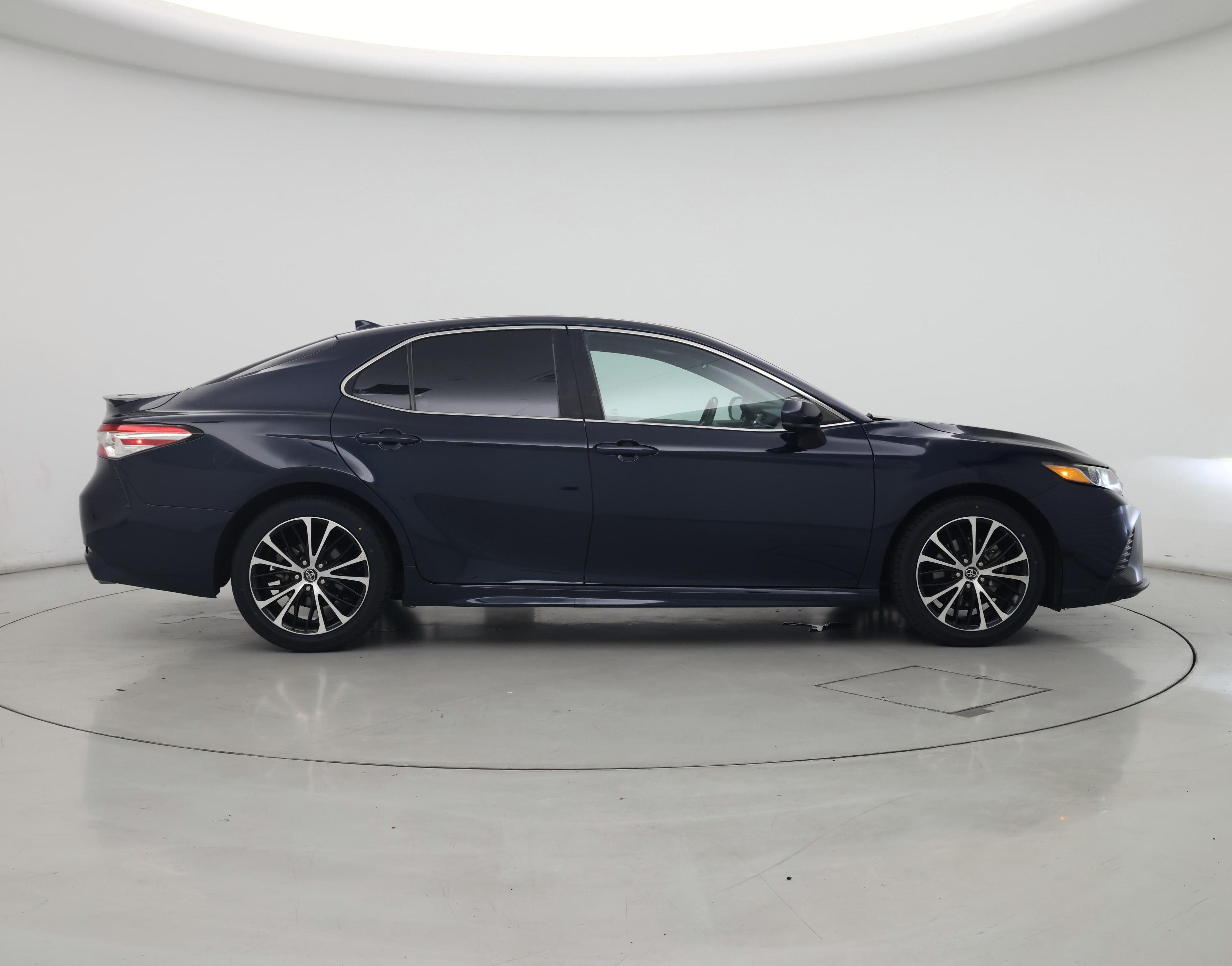 Thumbnail: 2020 Toyota Camry - 7