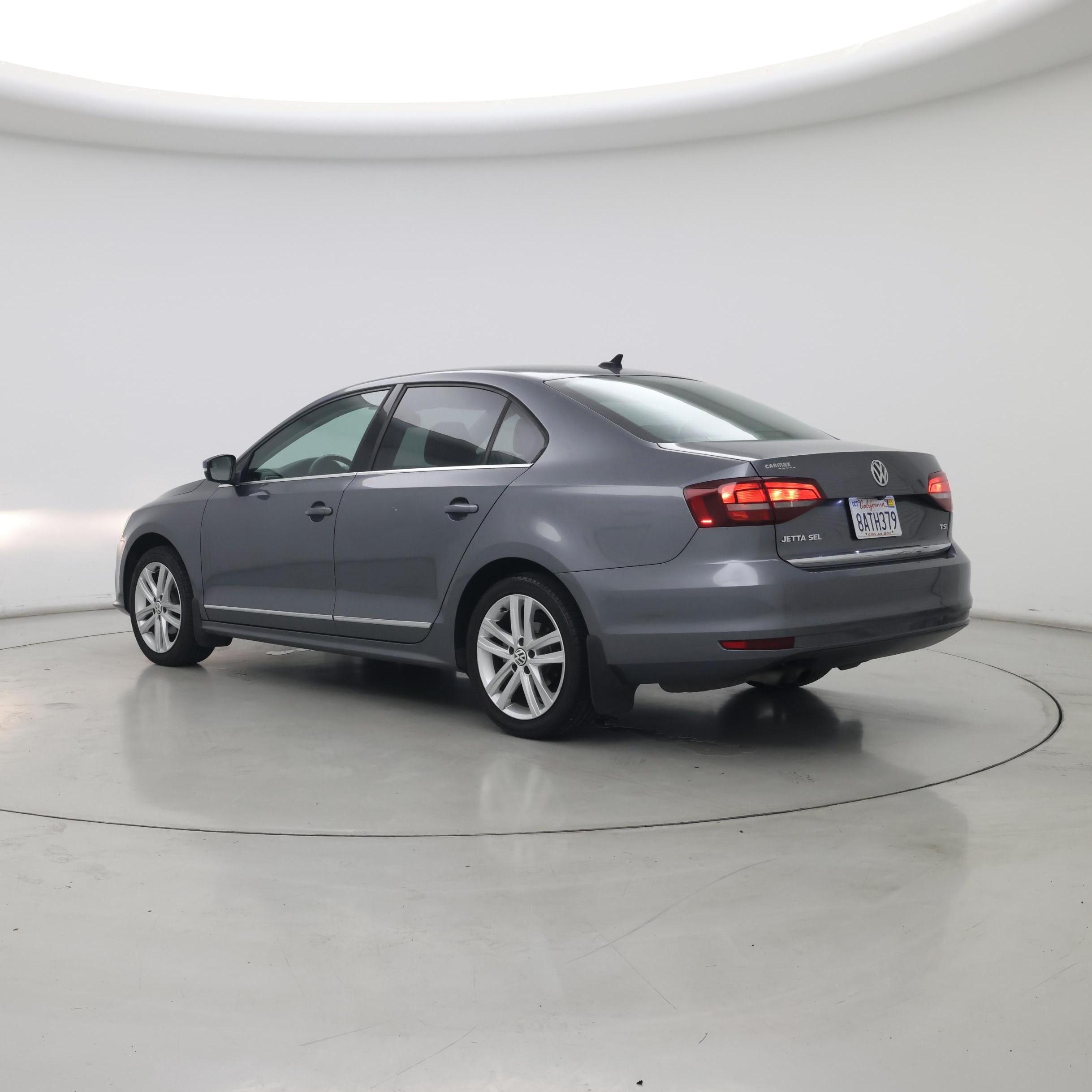 Thumbnail: 2017 Volkswagen Jetta - 2