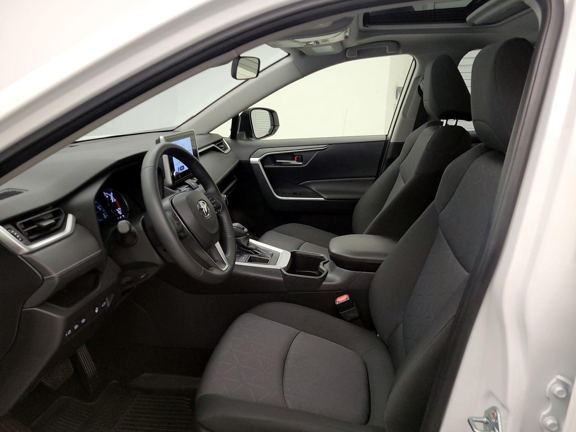 Thumbnail: 2024 Toyota RAV4 - 11
