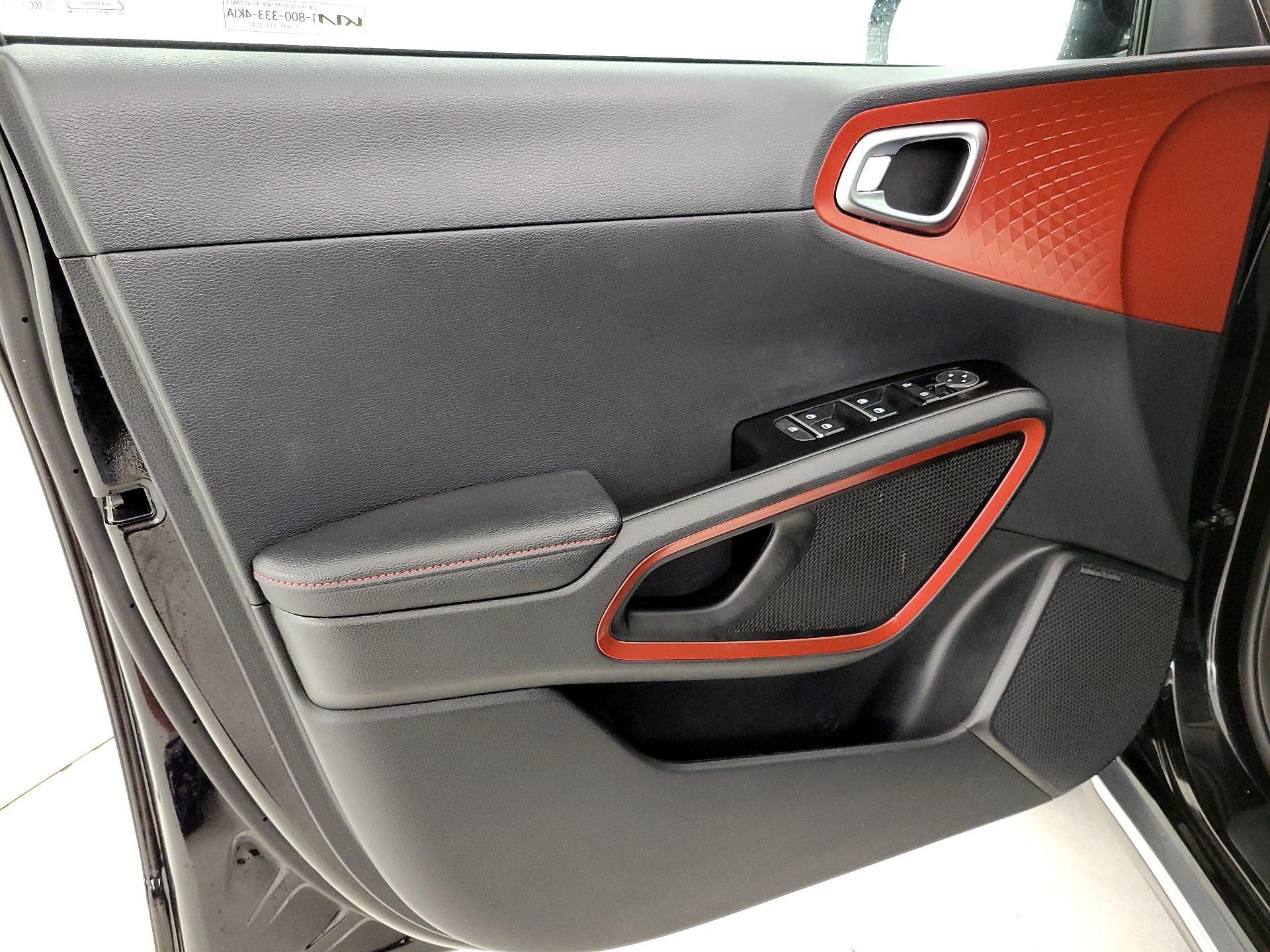 Thumbnail: 2023 Kia Soul - 12