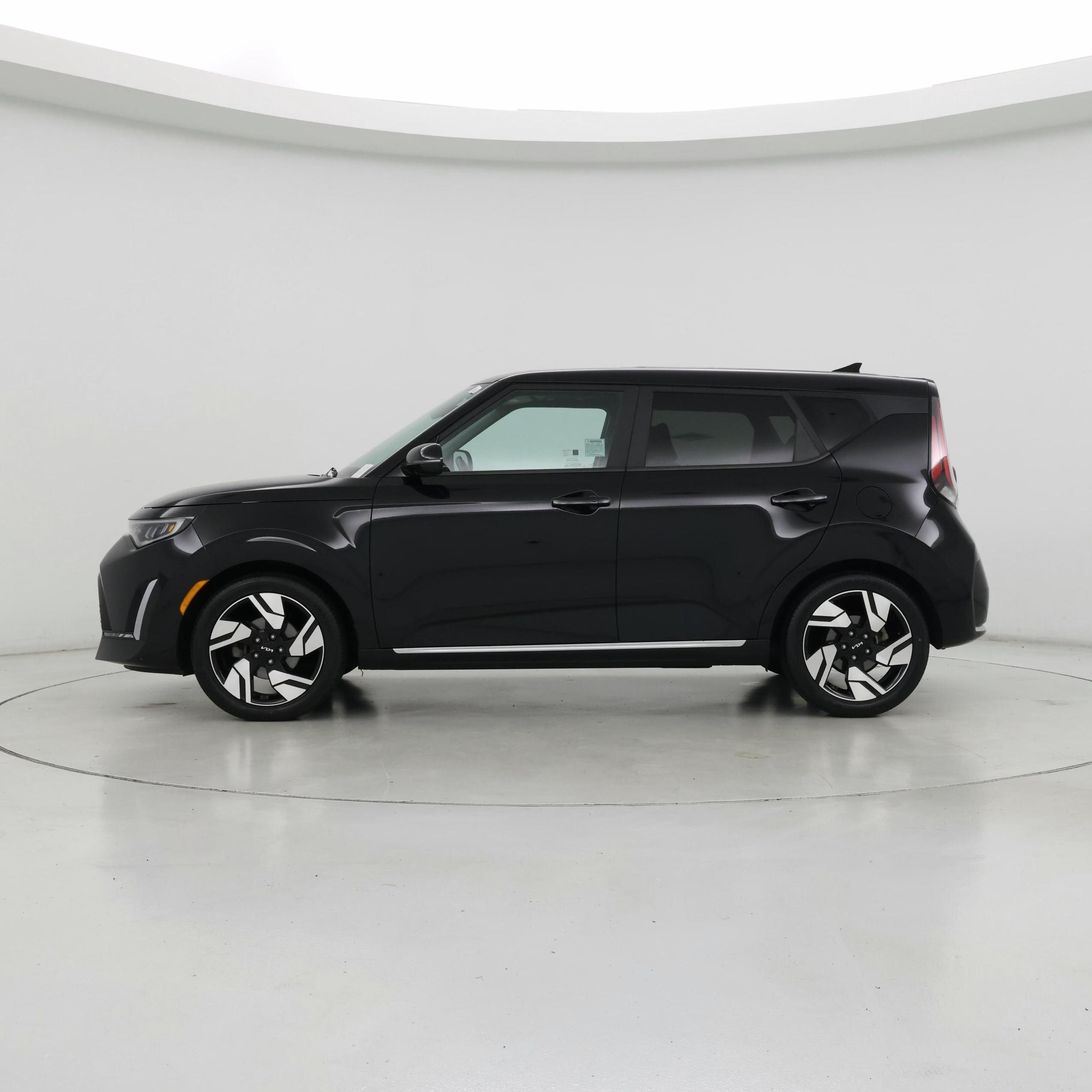 Thumbnail: 2023 Kia Soul - 3
