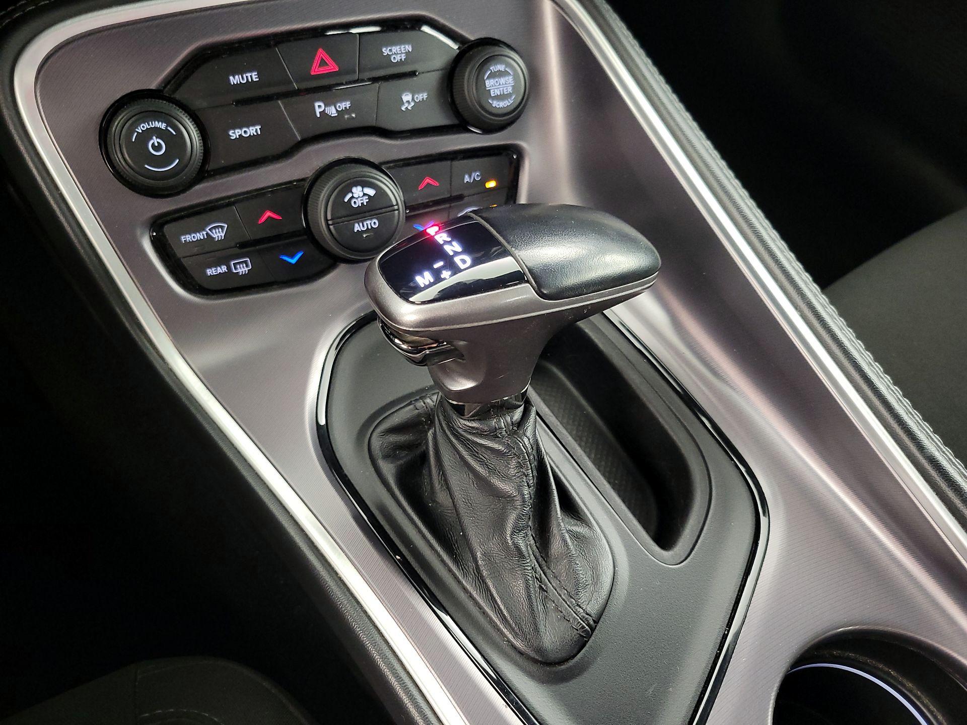 Thumbnail: 2019 Dodge Challenger - 17
