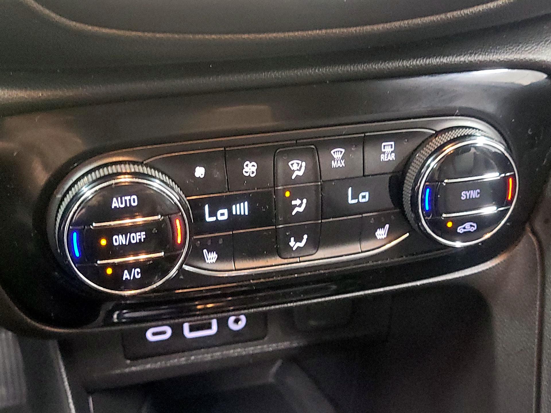 Thumbnail: 2021 Buick Encore GX - 14