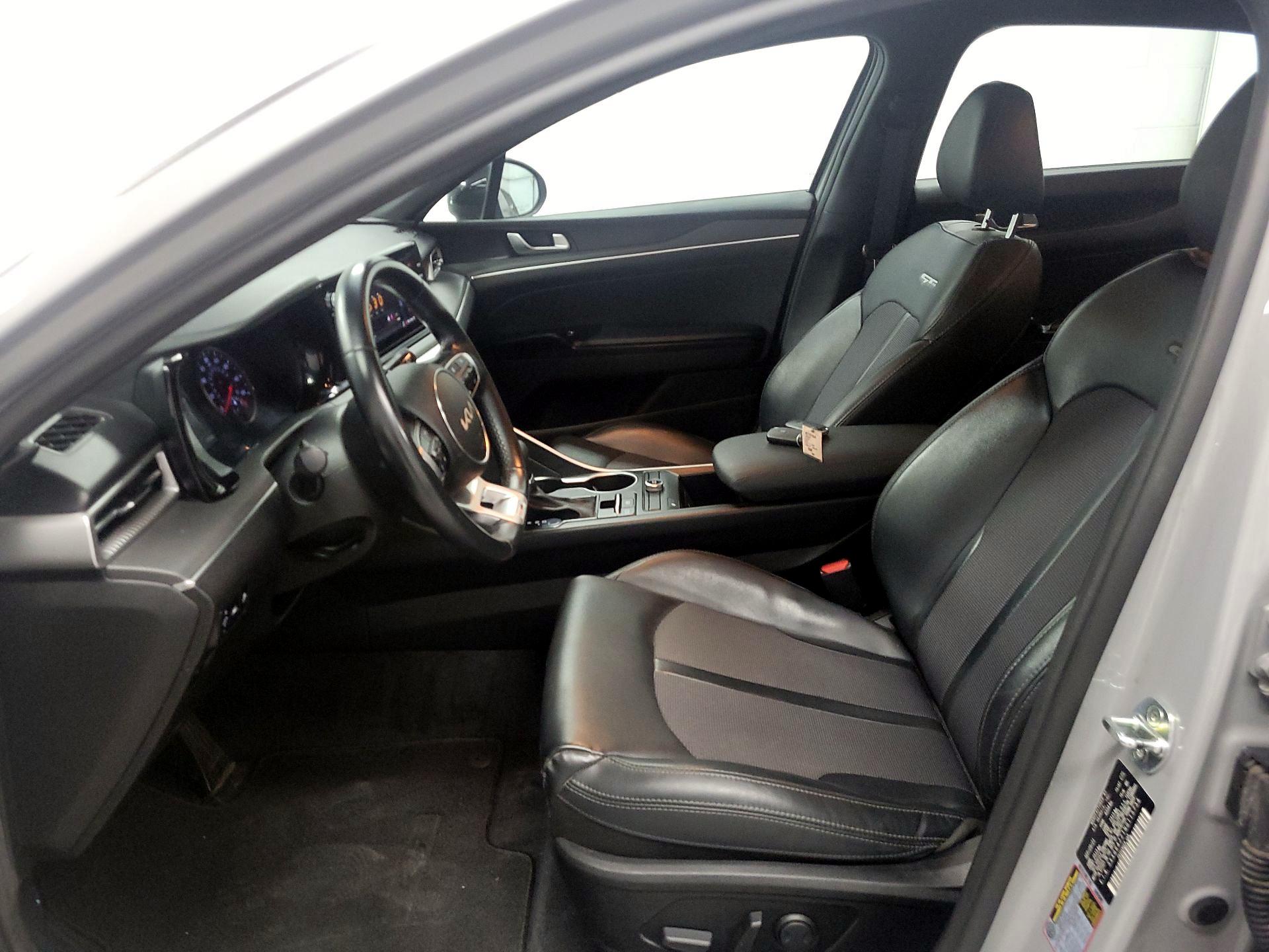 Thumbnail: 2022 Kia K5 - 11