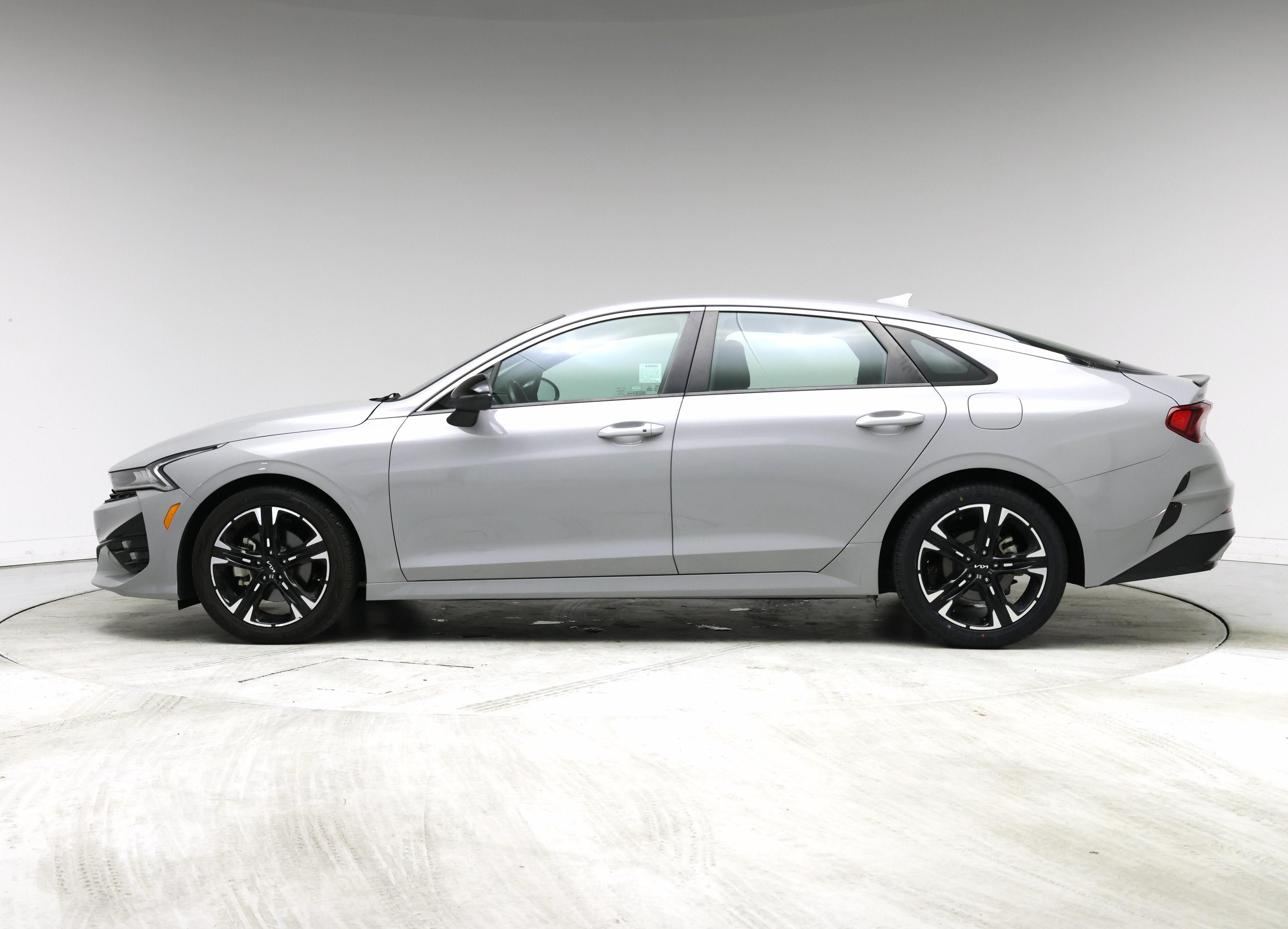 Thumbnail: 2022 Kia K5 - 3