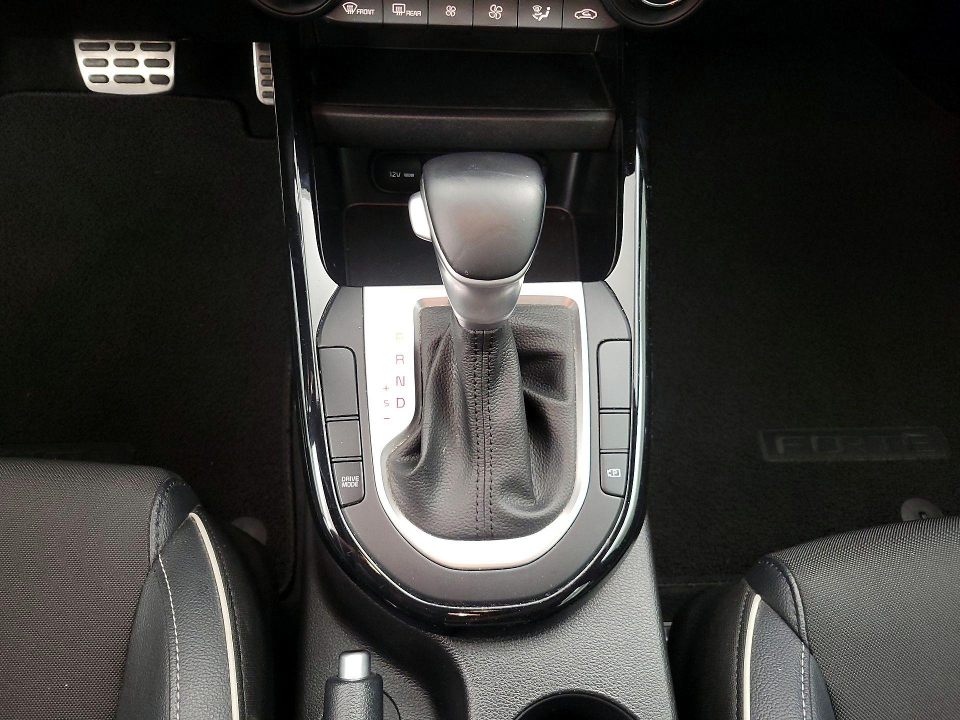 Thumbnail: 2023 Kia Forte - 18