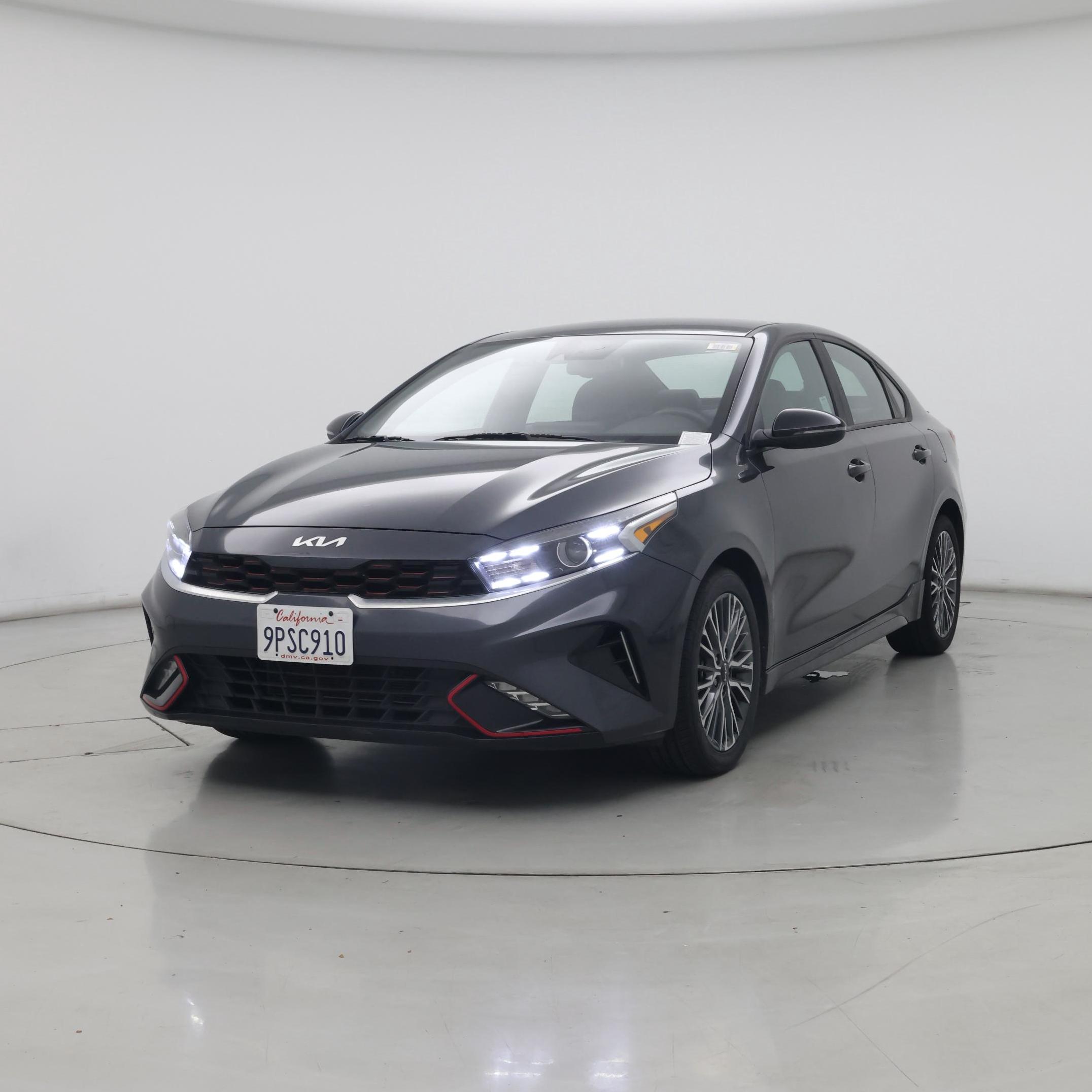 Thumbnail: 2023 Kia Forte - 4