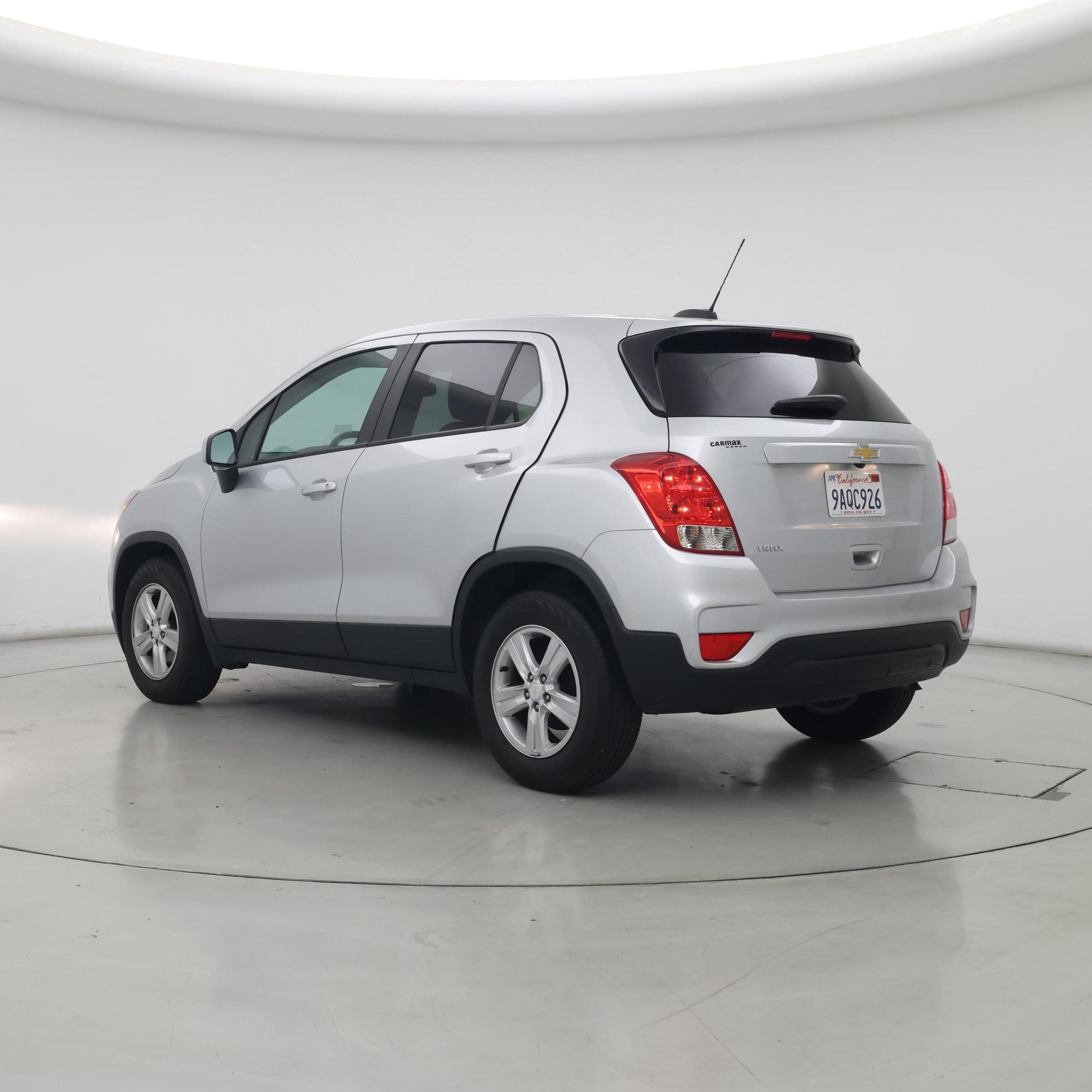 Thumbnail: 2022 Chevrolet Trax - 2