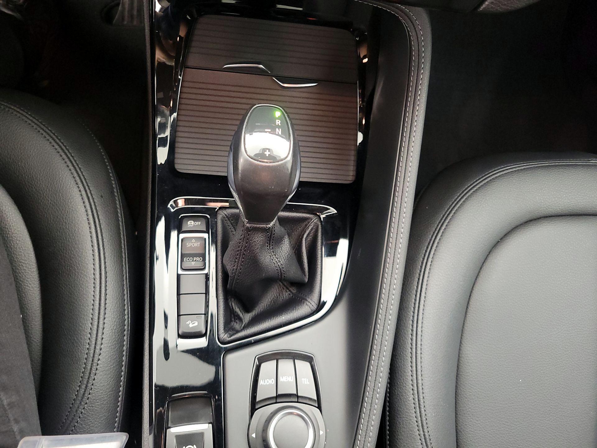 Thumbnail: 2016 BMW X1 - 16