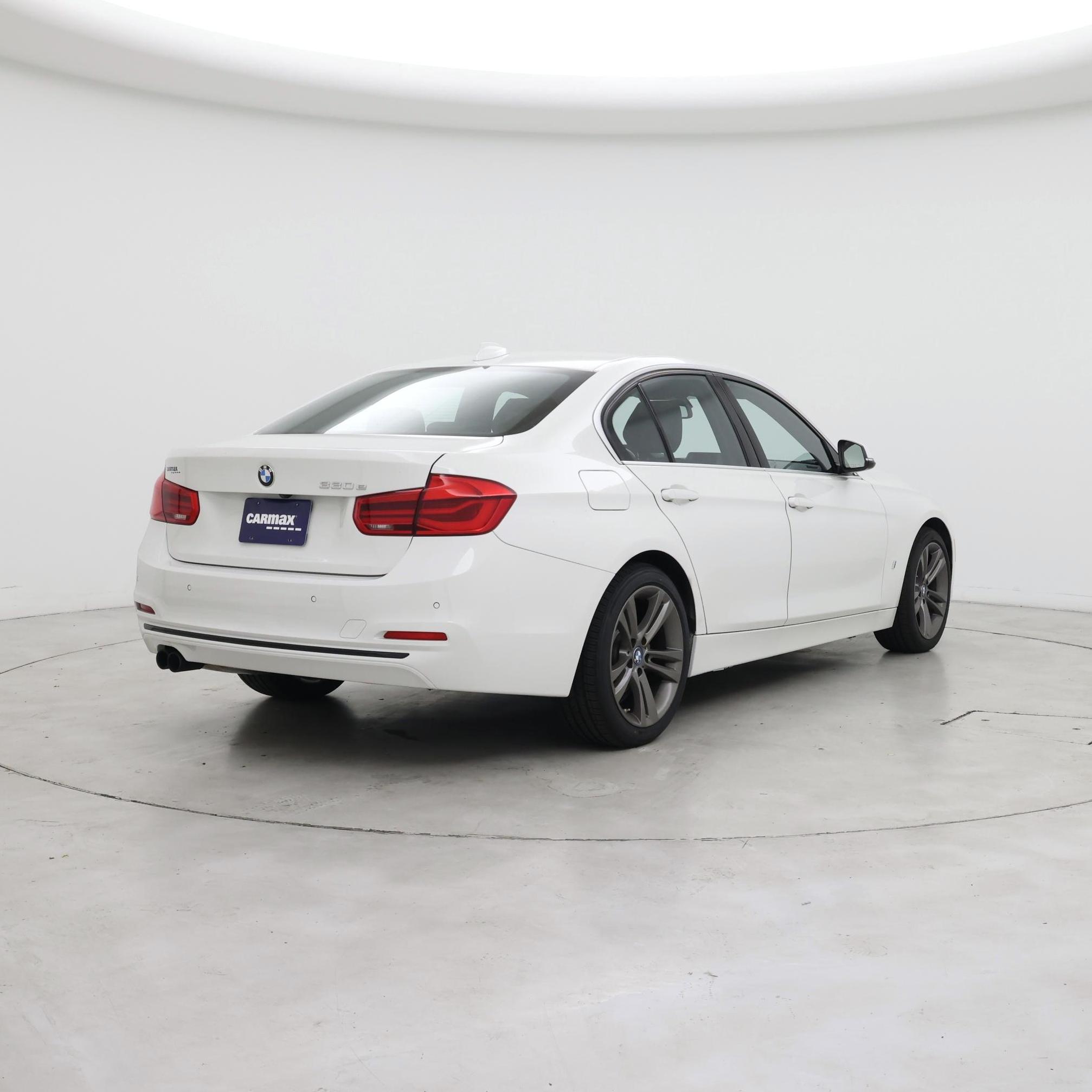 Thumbnail: 2018 BMW 3 Series - 8
