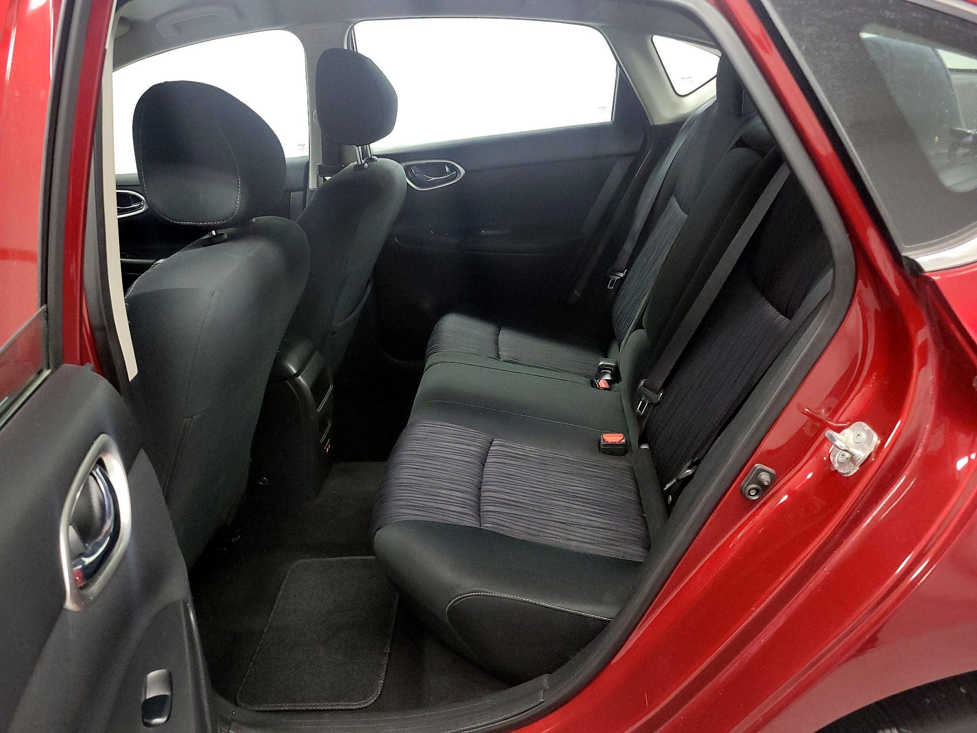 Thumbnail: 2019 Nissan Sentra - 19